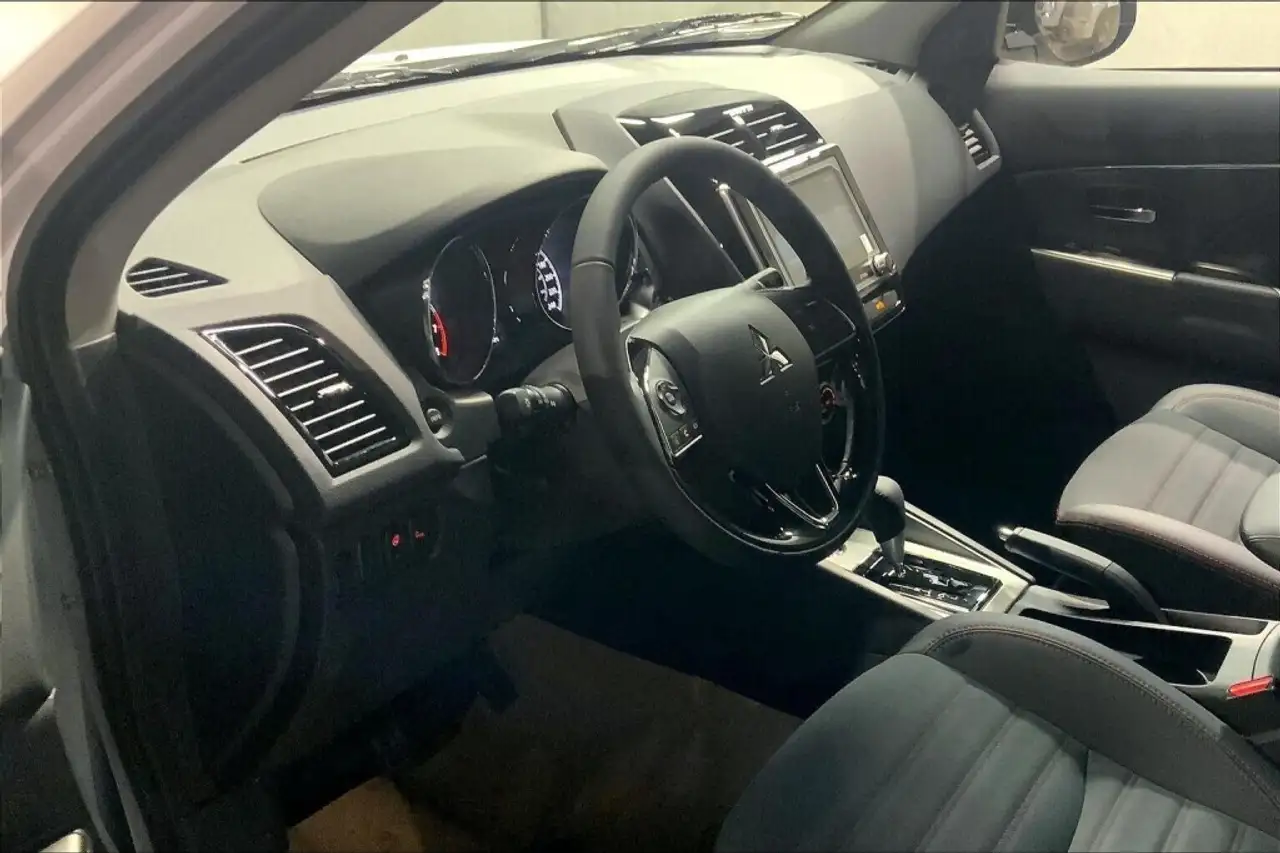 Mitsubishi RVR снимка Mitsubishi RVR