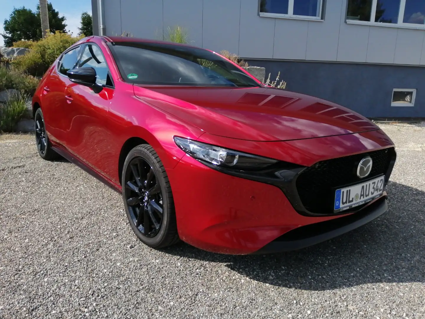 Mazda 3 2.5L e-SKYACTIV G 140ps Rouge - 1