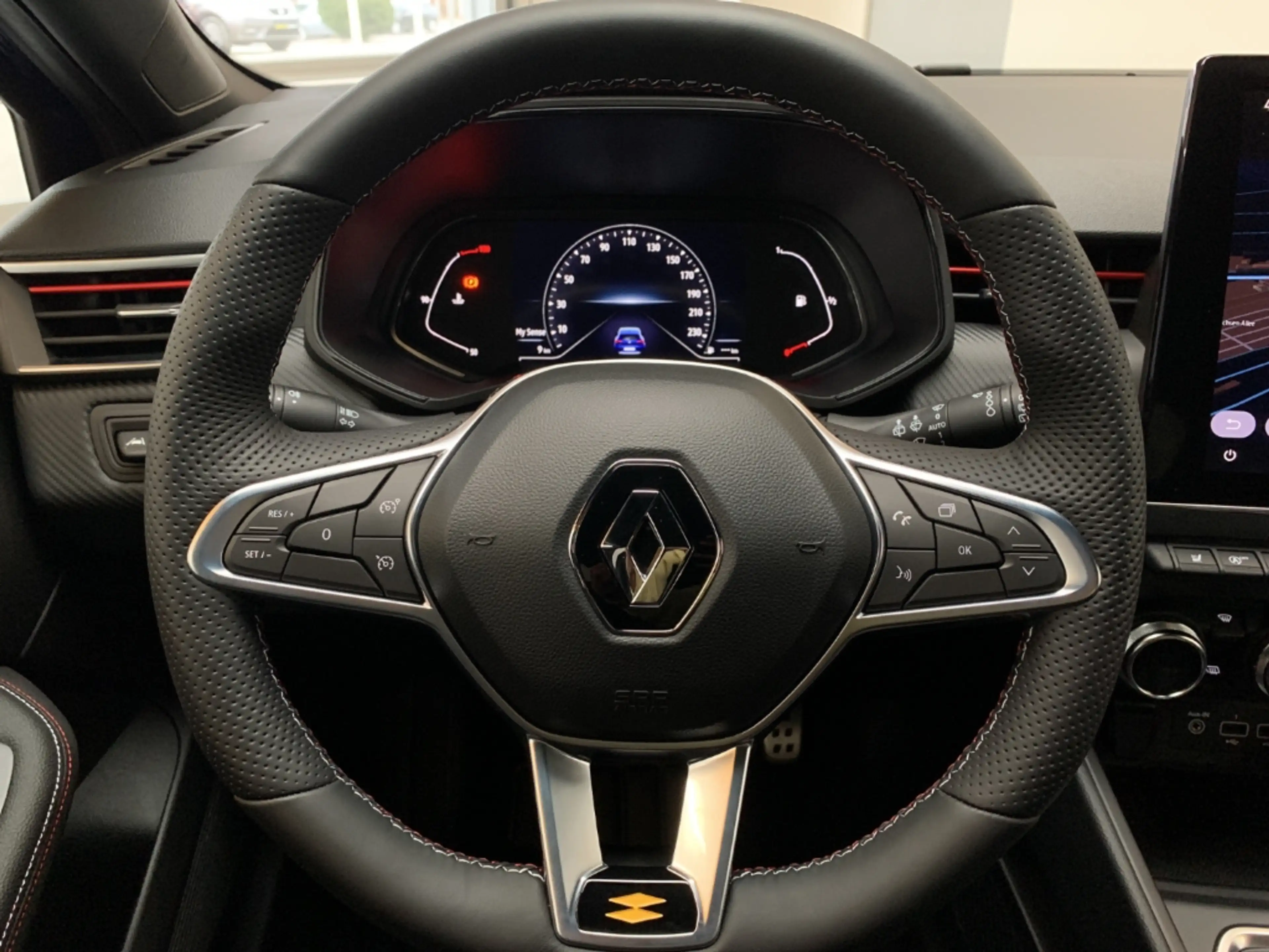Renault Clio LINE TCe 140 R.S. Line KAMERA+NAVI+SHZ — photo 14