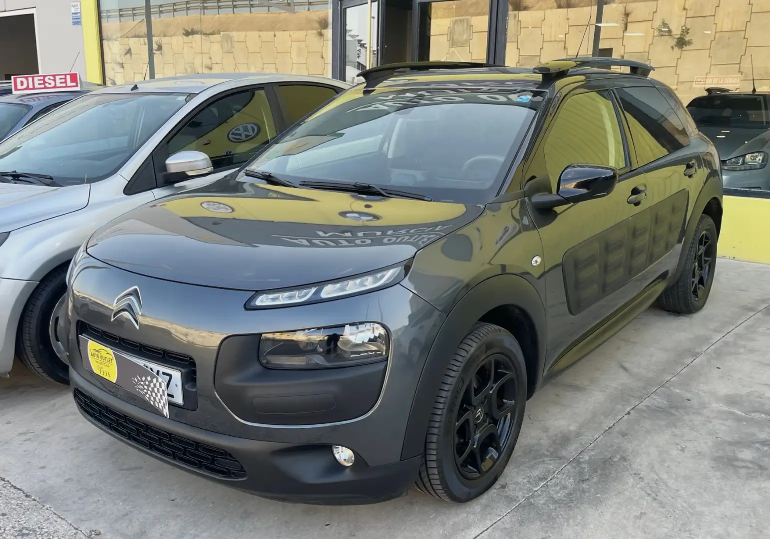 Citroen C4 Cactus 1.2 PureTech S&S Shine 110 Gris - 1