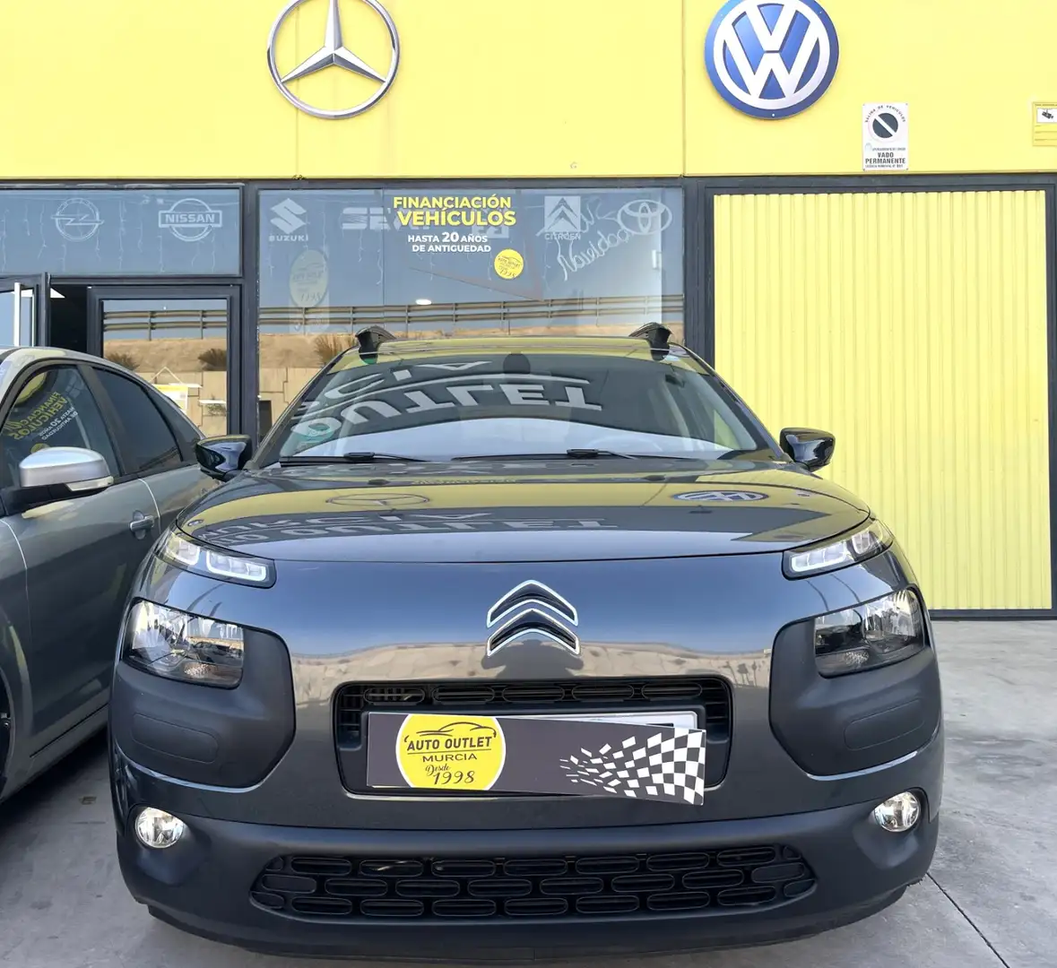 Citroen C4 Cactus 1.2 PureTech S&S Shine 110 Gris - 2