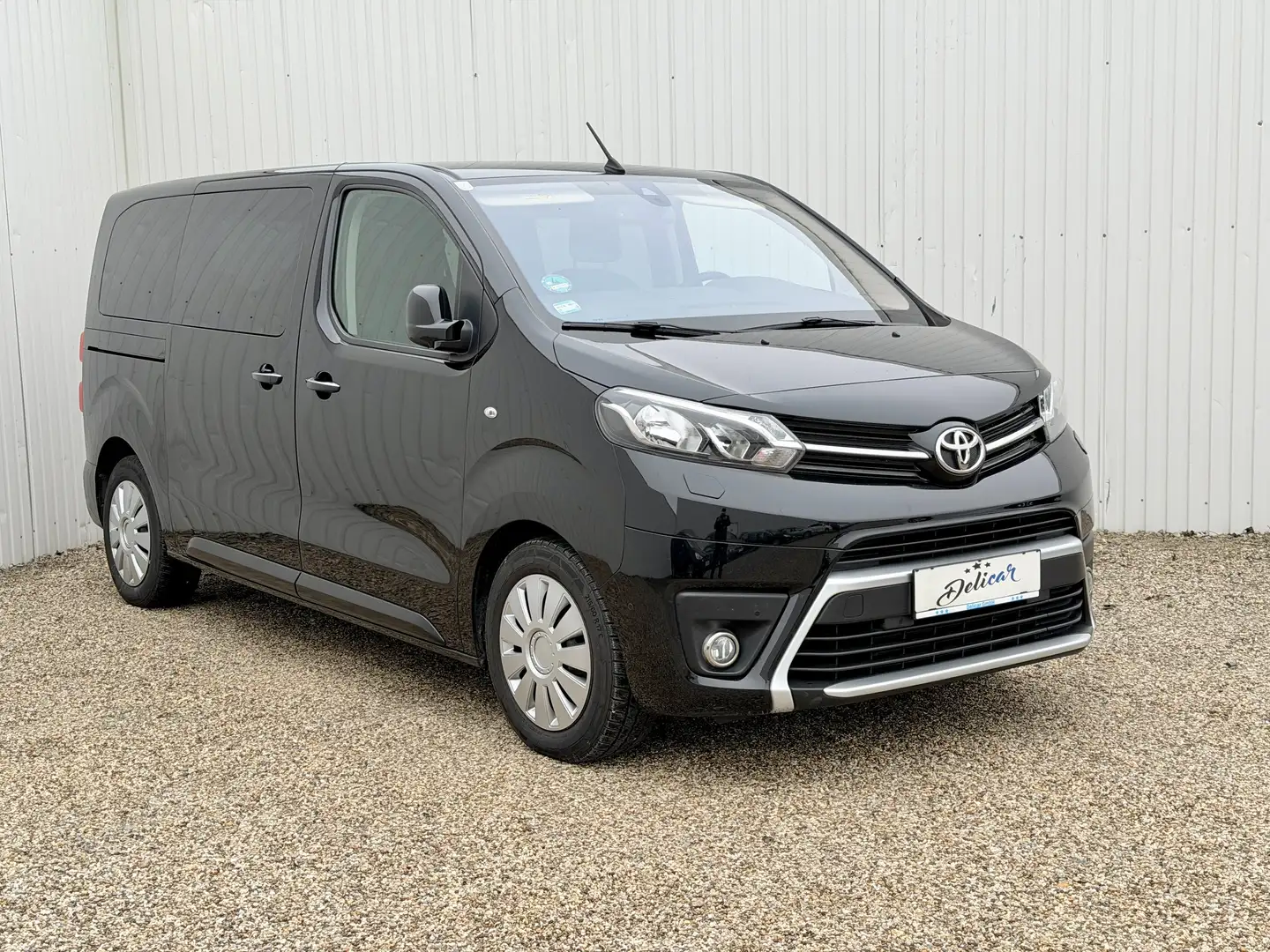 Toyota Proace ProAce Verso 2.0 D-4D L1 Family Schwarz - 1