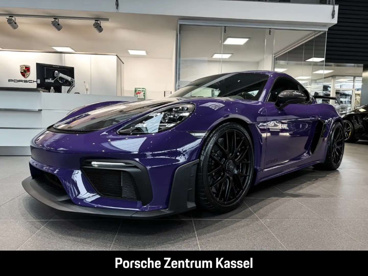 Porsche Cayman 4.0 GT4 RS Fialová - 1