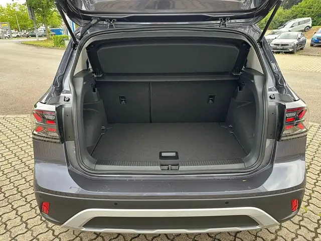Volkswagen T-Cross view 6