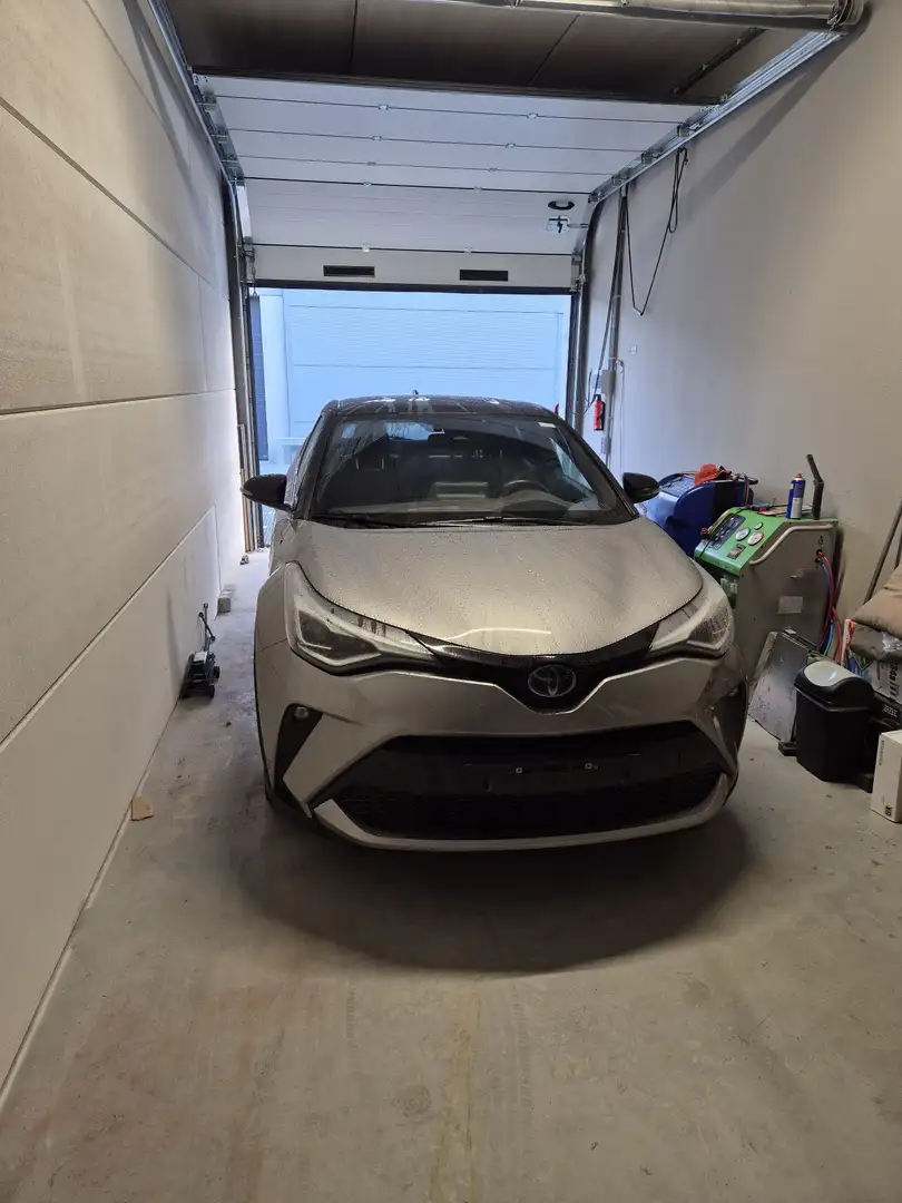 Toyota C-HR 1.8 Hybrid First Edition Grijs - 2