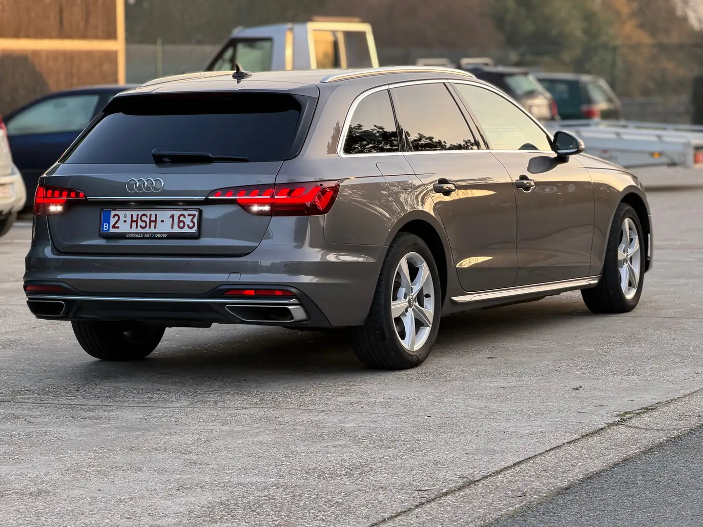 Audi A4 2.0 benzine Hybride-2021-Led-Gps-Leder-ACC Grau - 2