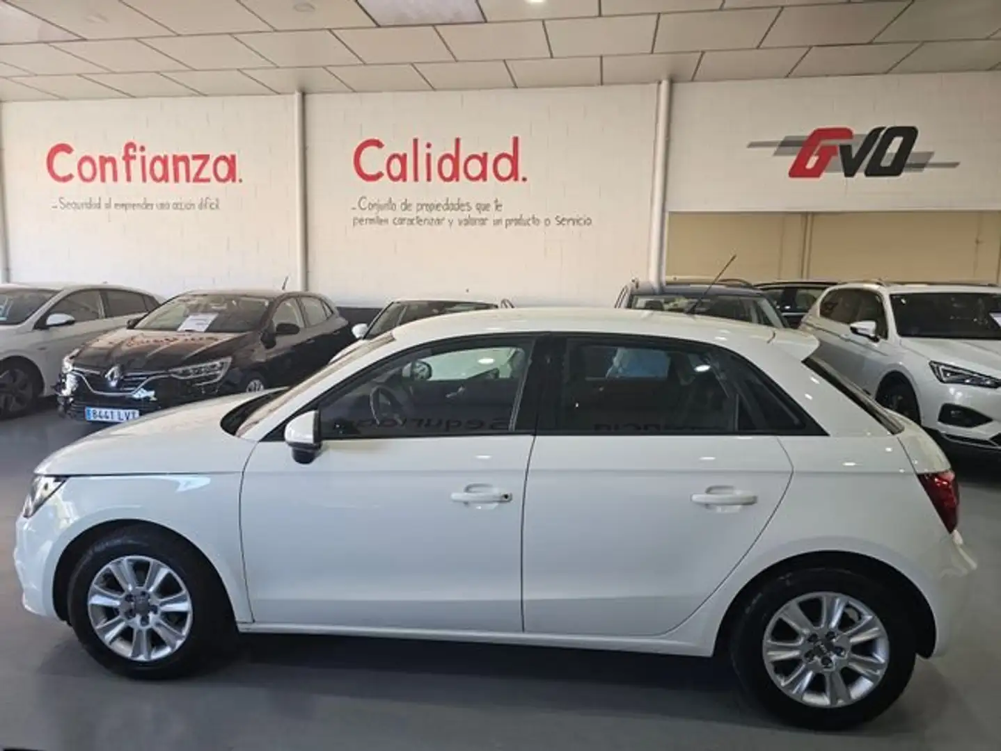 Audi A1 1.6 TDI 90 CV Blanco - 2