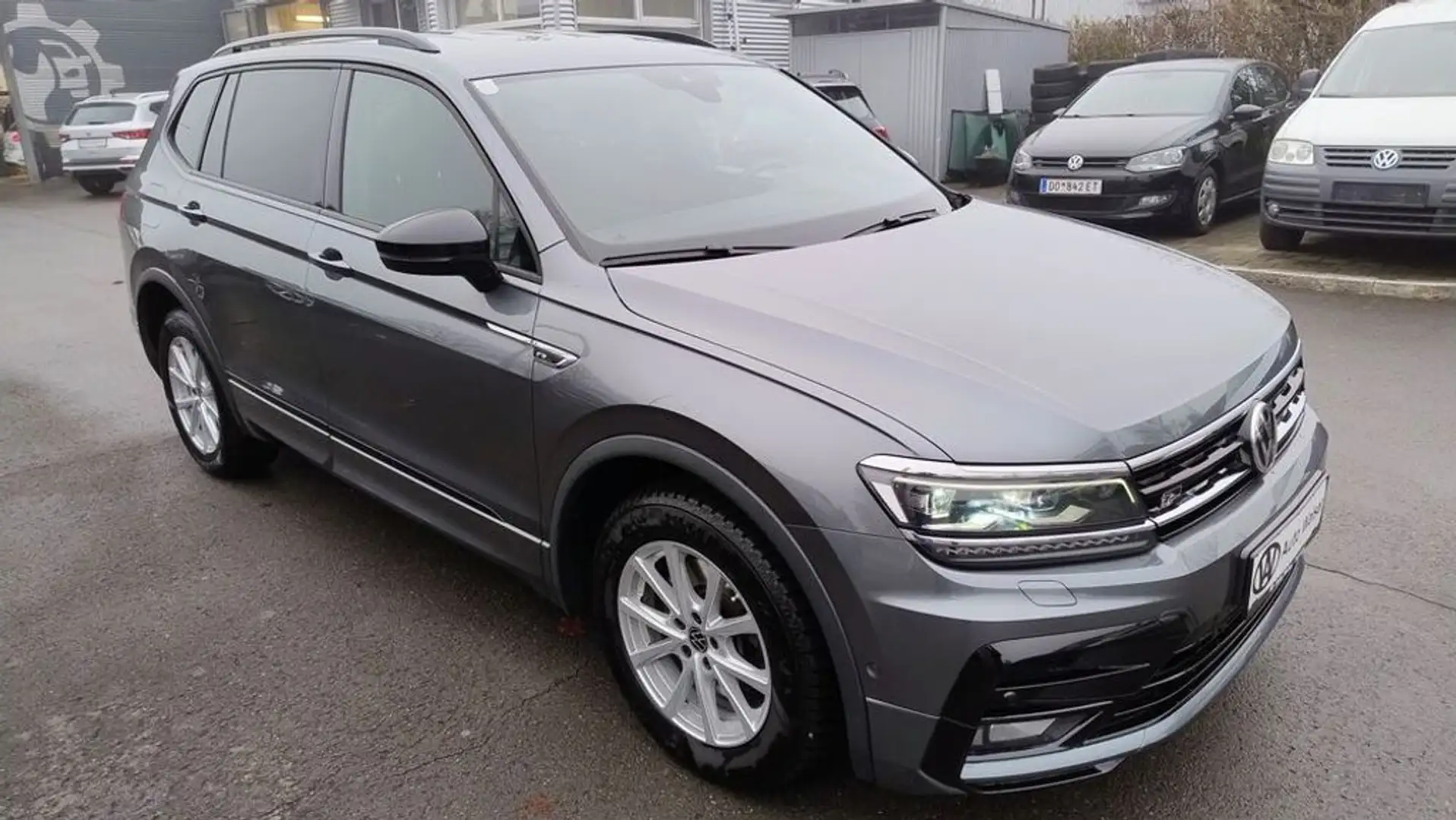 Volkswagen Tiguan TDI 4Motion Allspace Highline DSG 7-Sitzer Grau - 2