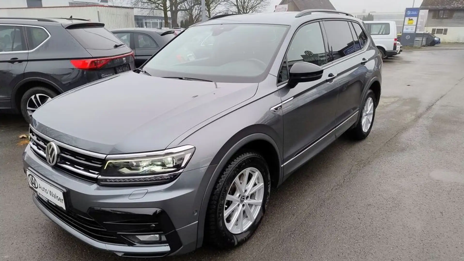Volkswagen Tiguan TDI 4Motion Allspace Highline DSG 7-Sitzer Grau - 1