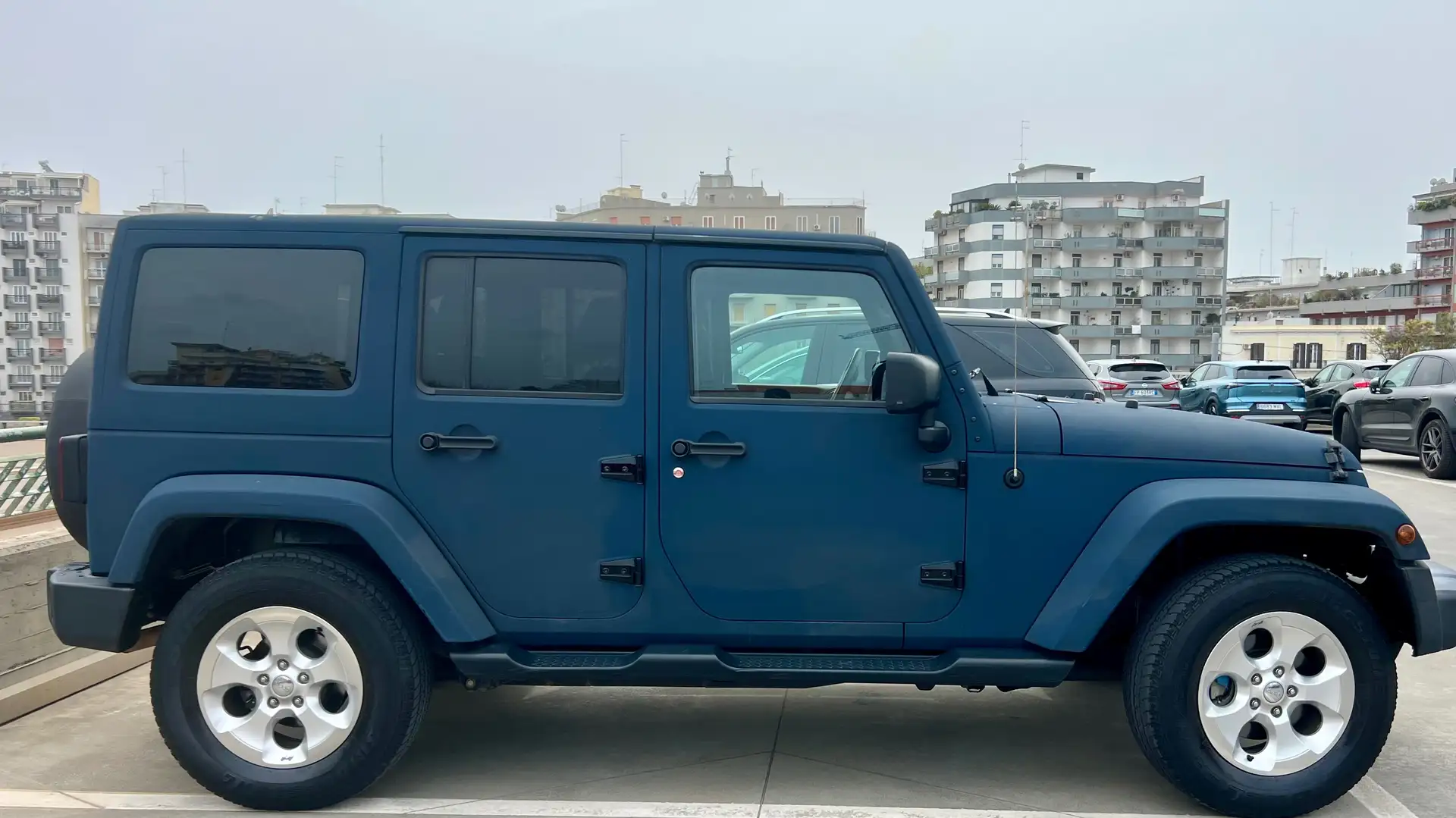 Jeep Wrangler Wrangler III 2011 UnlimitedUnlimited 2.8 crd Sahar Blu/Azzurro - 1