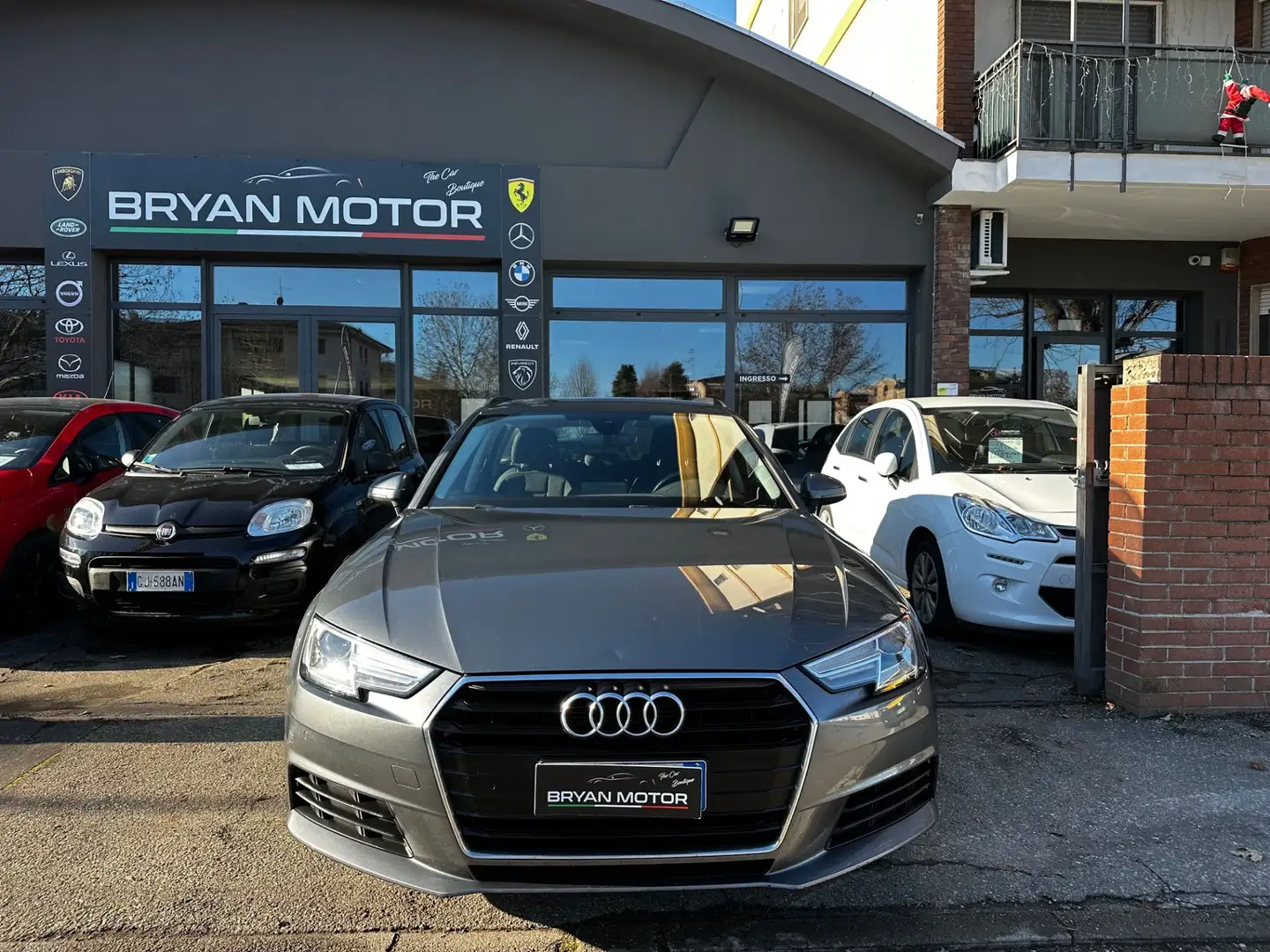 Audi A4 Avant 2.0 TDI 122 CV S tronic Business Grigio - 2