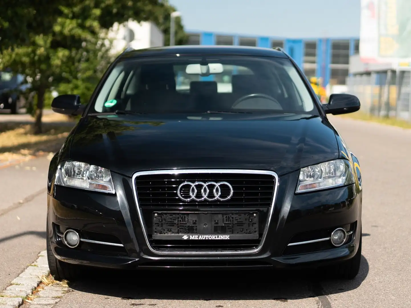 Audi A3 Sportback 1.2 TFSI Ambiente *Garantie*SHZ*PDC Schwarz - 2