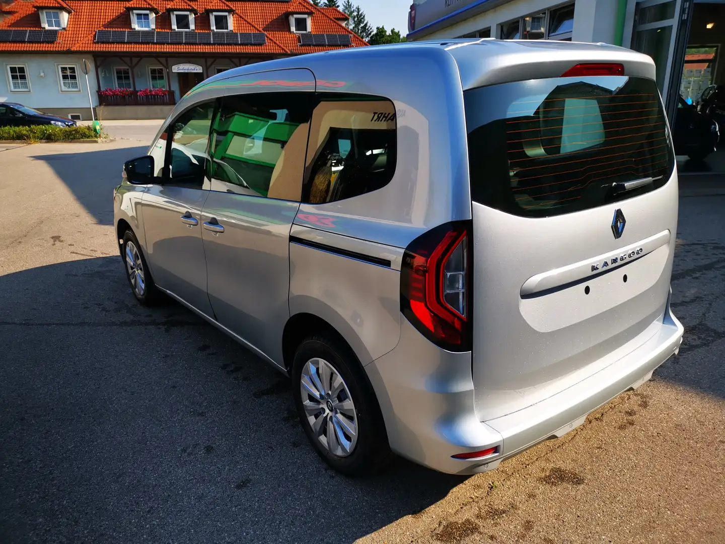 Renault Kangoo Equilibre TCe 100 Zilver - 2