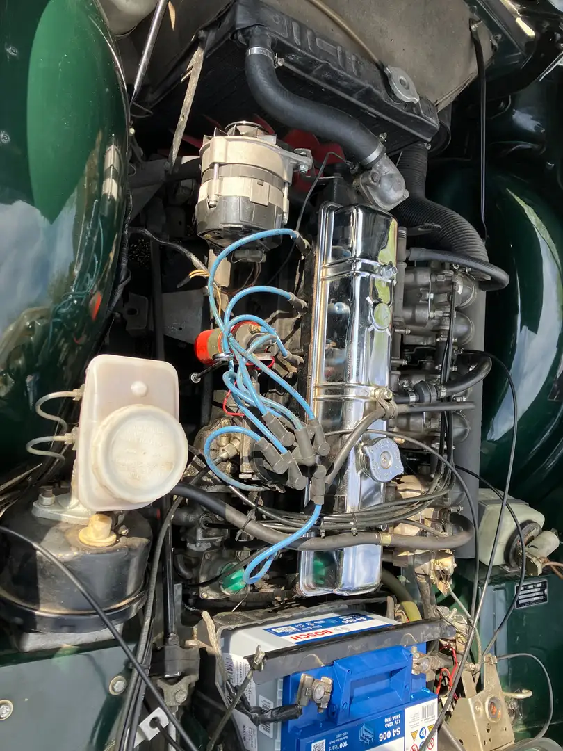 Triumph TR6 Injection Vert - 2