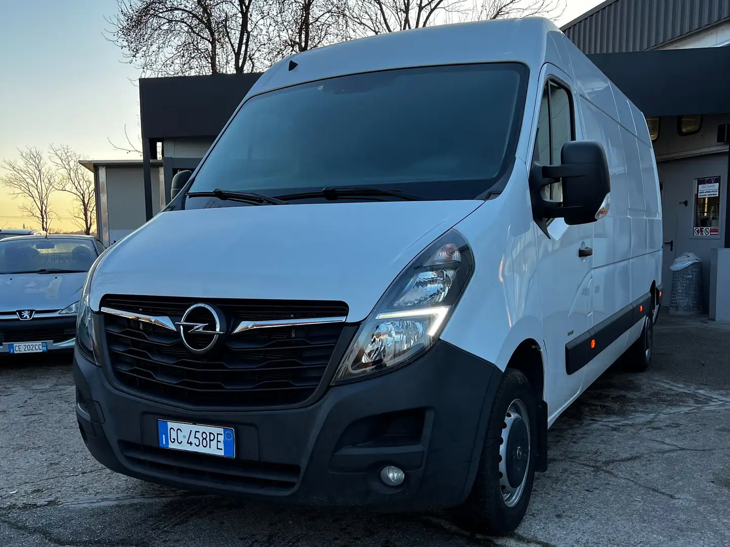 Opel Movano 35 S&S L3H2 Blanco - 1