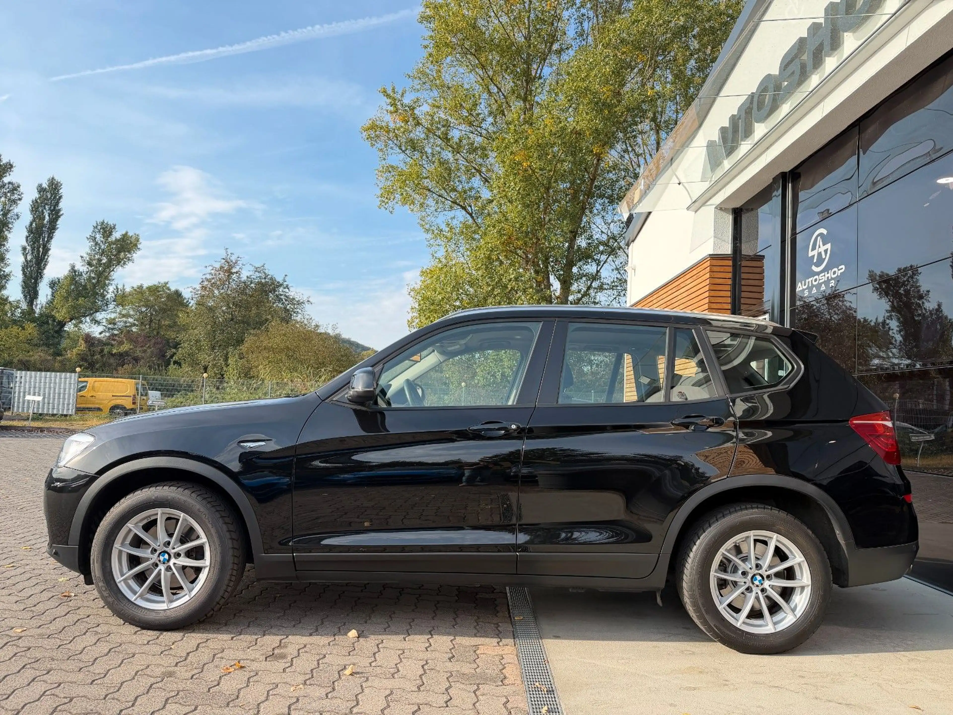 BMW X3 xDrive 20 i Advantage 1-HAND/Xenon/CAM/AUT — photo 7