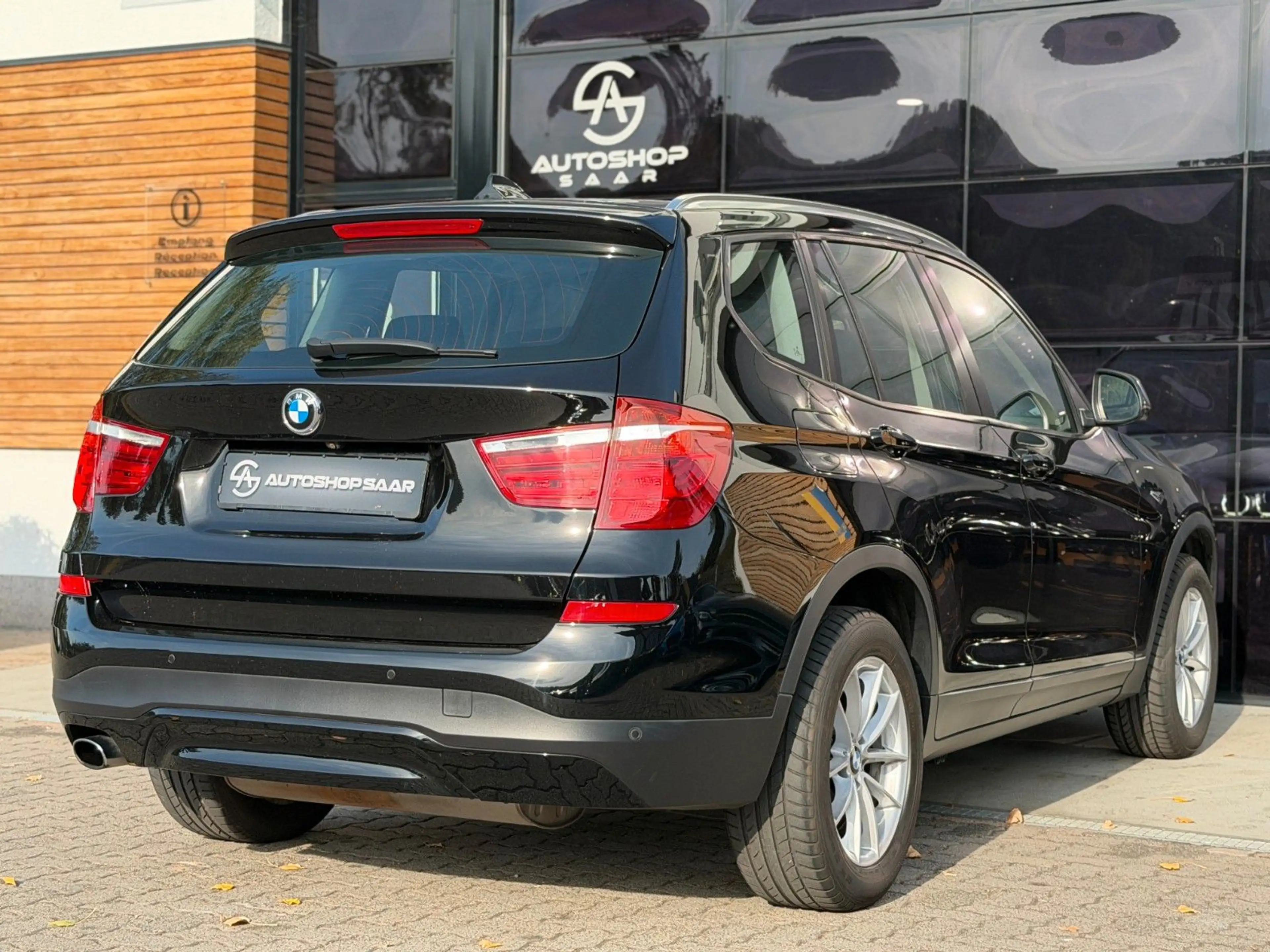 BMW X3 xDrive 20 i Advantage 1-HAND/Xenon/CAM/AUT — photo 9