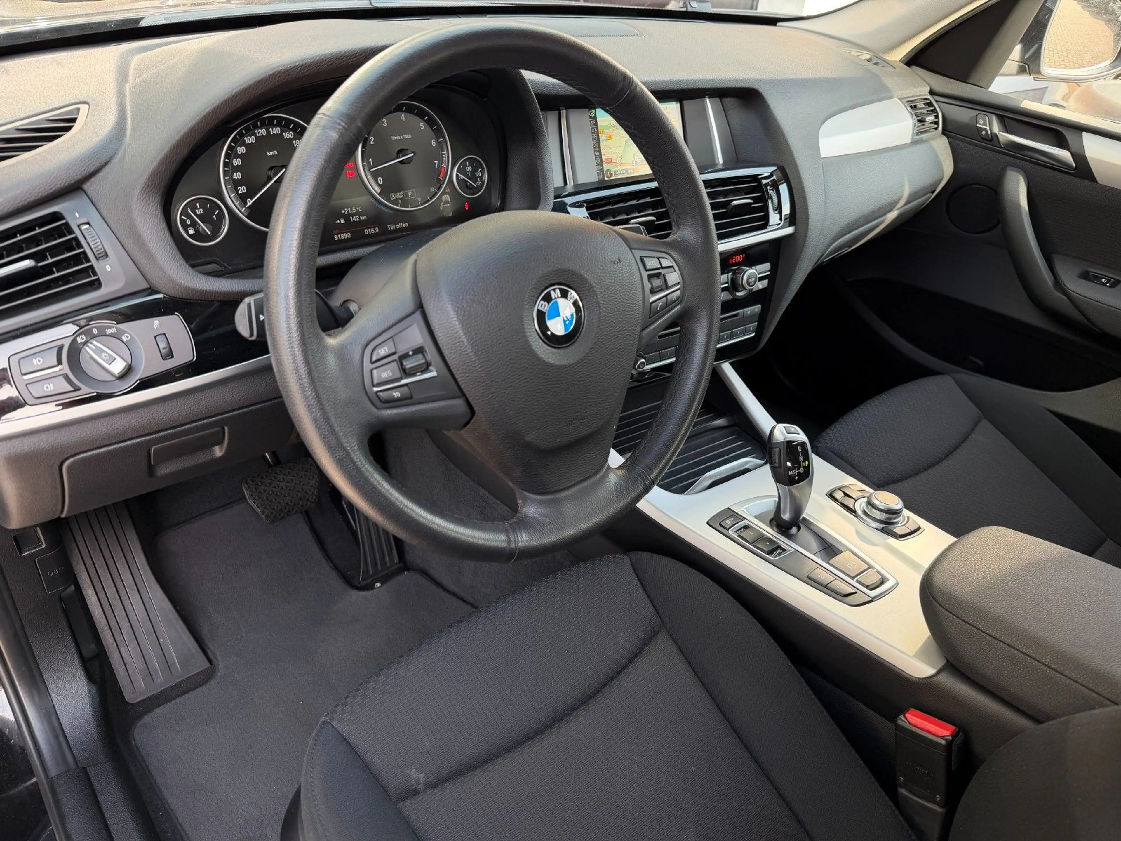 BMW X3 xDrive 20 i Advantage 1-HAND/Xenon/CAM/AUT — photo 14