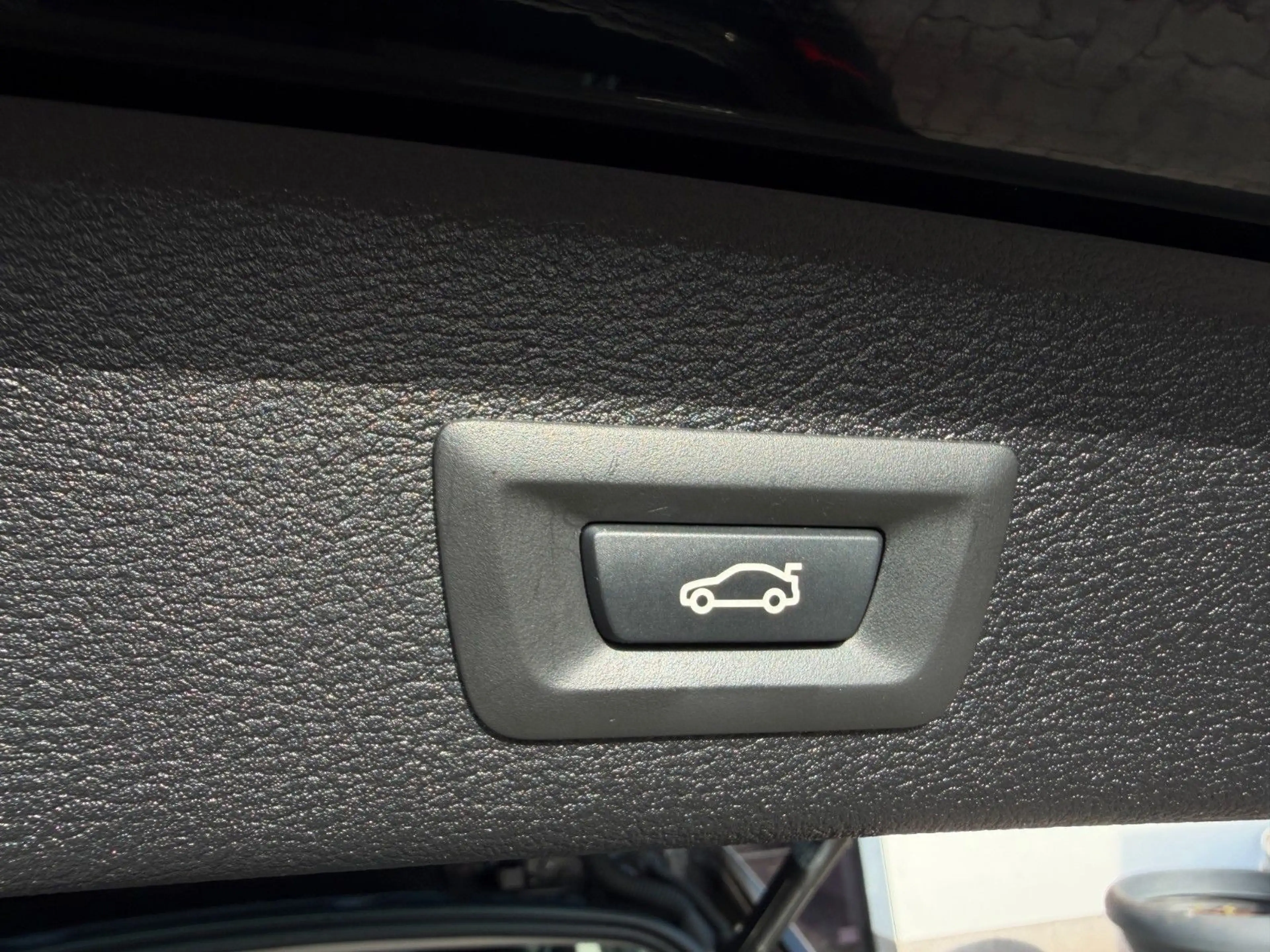 BMW X3 xDrive 20 i Advantage 1-HAND/Xenon/CAM/AUT — photo 13