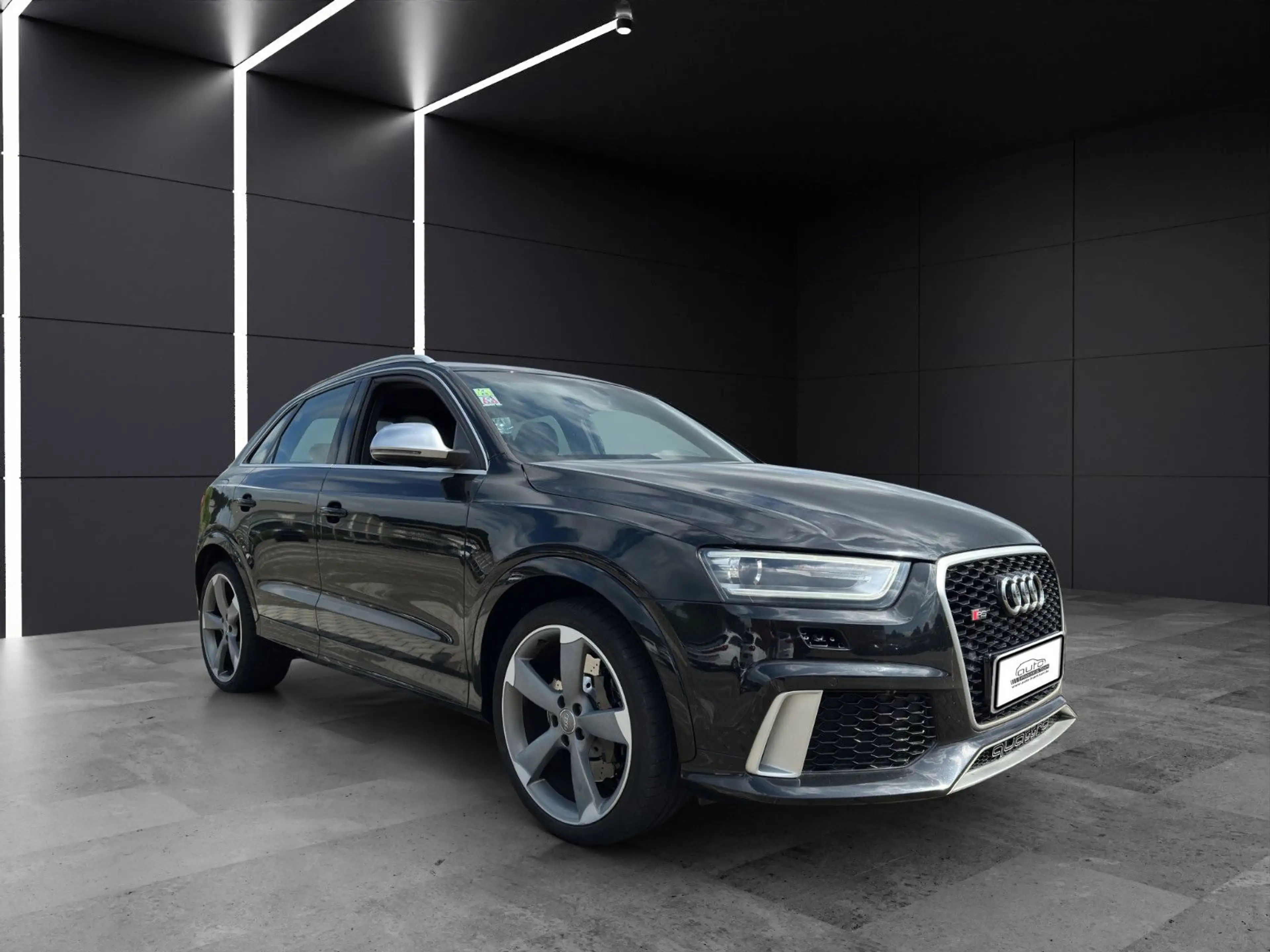 Audi RS Q3 2.5 TFSI quattro *Carbon*Bose*Pano*Naviplus — photo 8