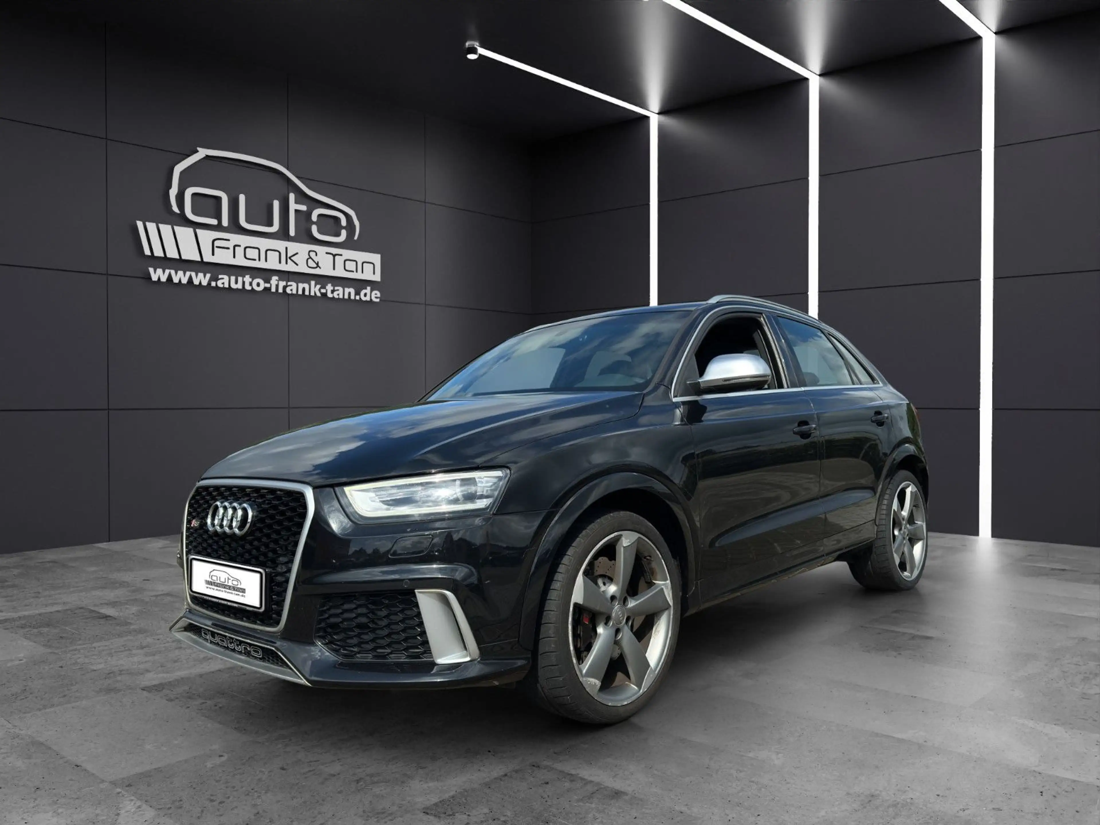 Audi RS Q3 2.5 TFSI quattro *Carbon*Bose*Pano*Naviplus