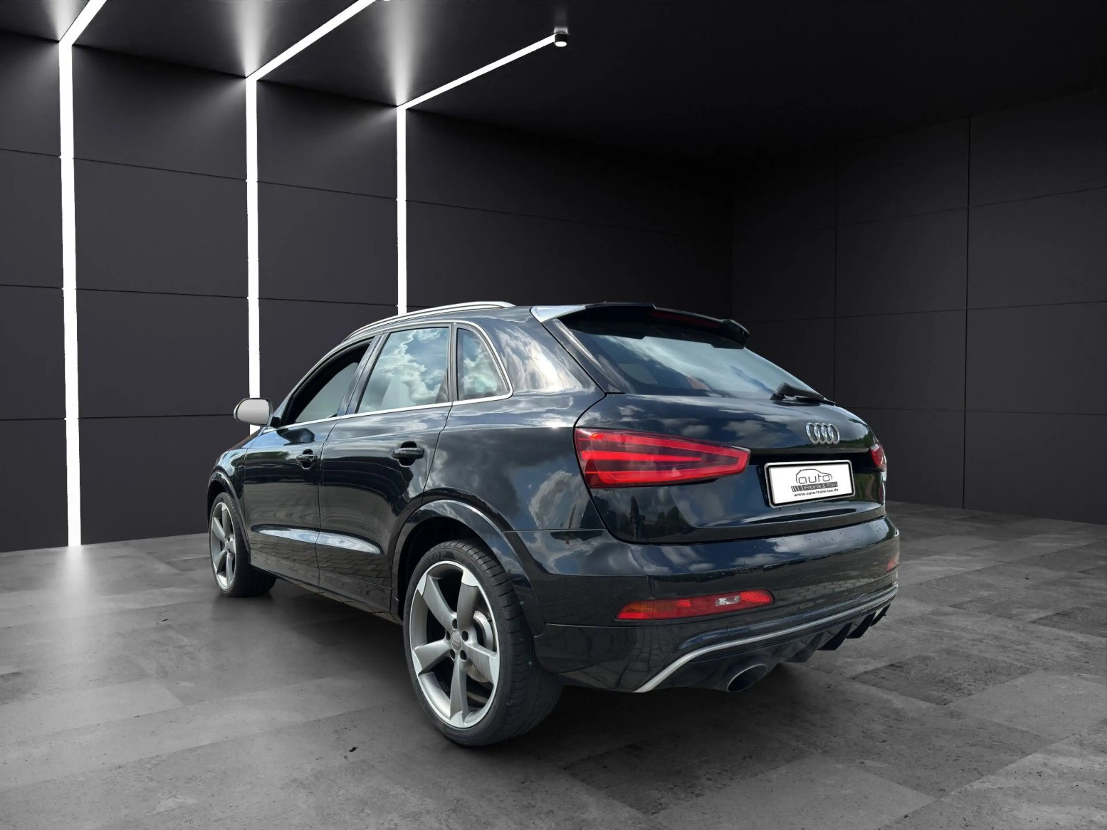 Audi RS Q3 2.5 TFSI quattro *Carbon*Bose*Pano*Naviplus — photo 4