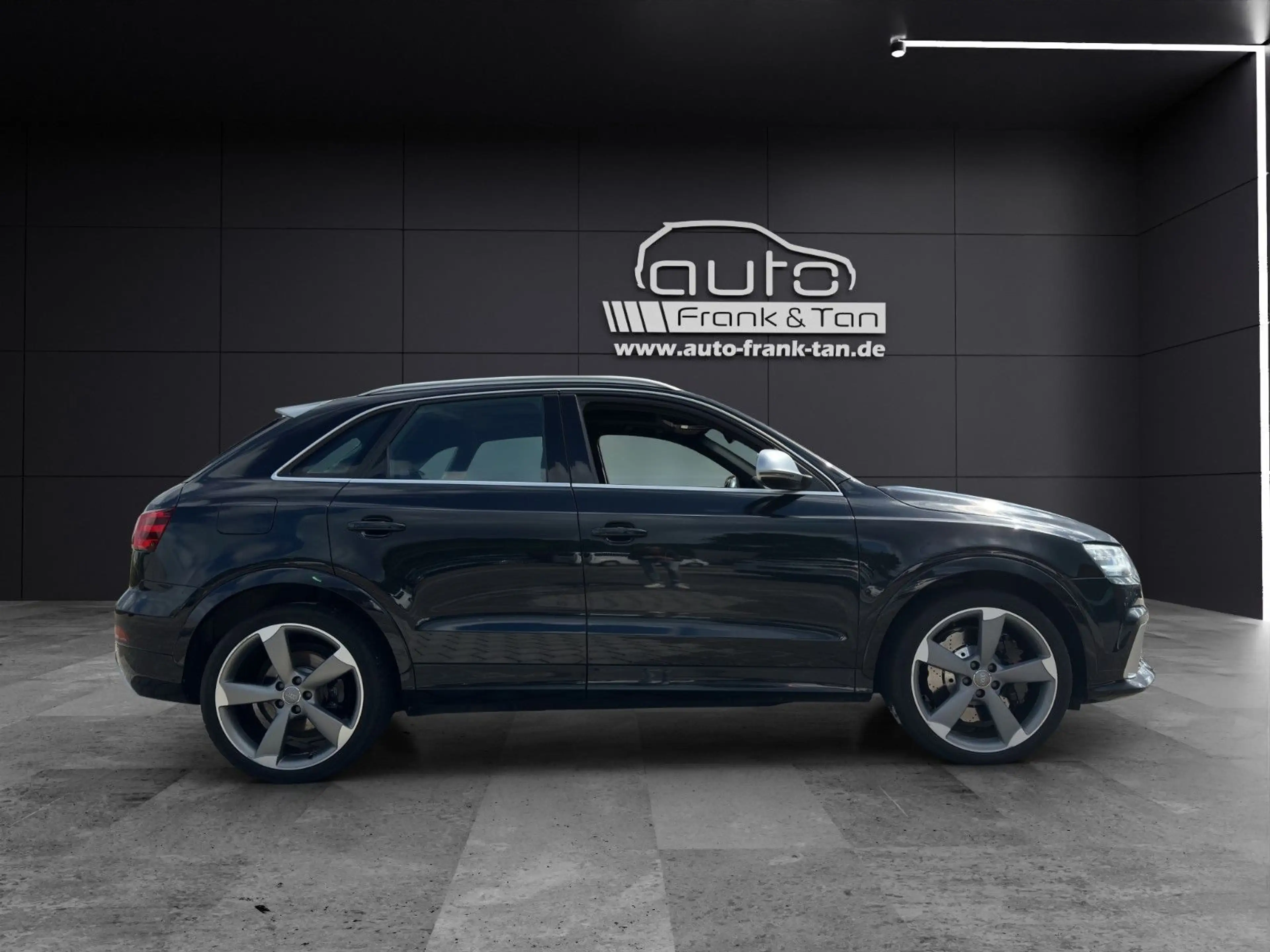 Audi RS Q3 2.5 TFSI quattro *Carbon*Bose*Pano*Naviplus — photo 7