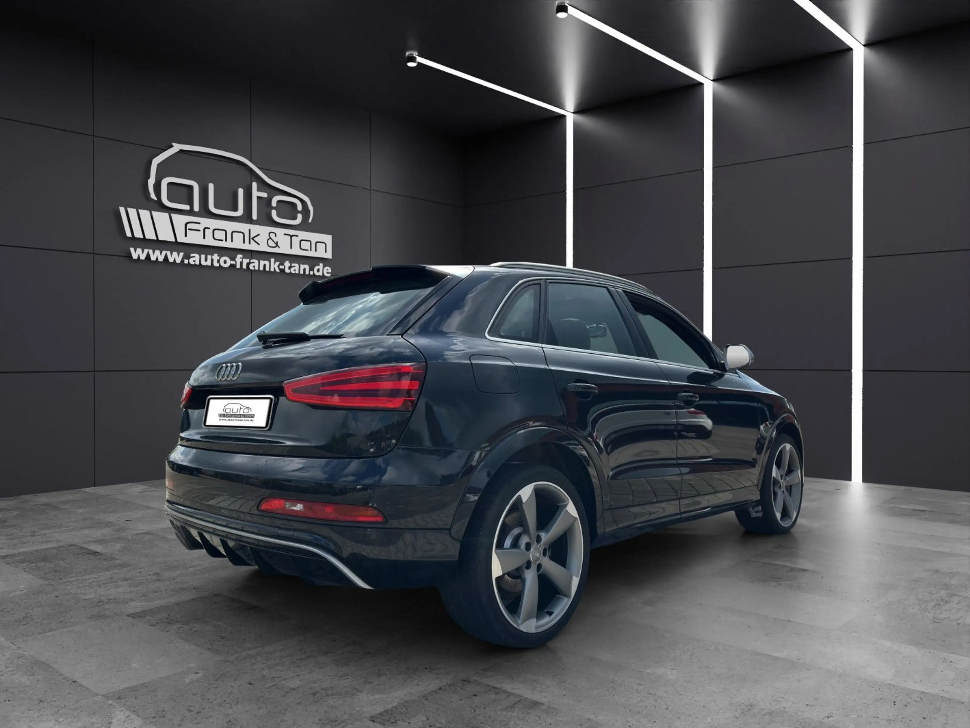 Audi RS Q3 2.5 TFSI quattro *Carbon*Bose*Pano*Naviplus — photo 6