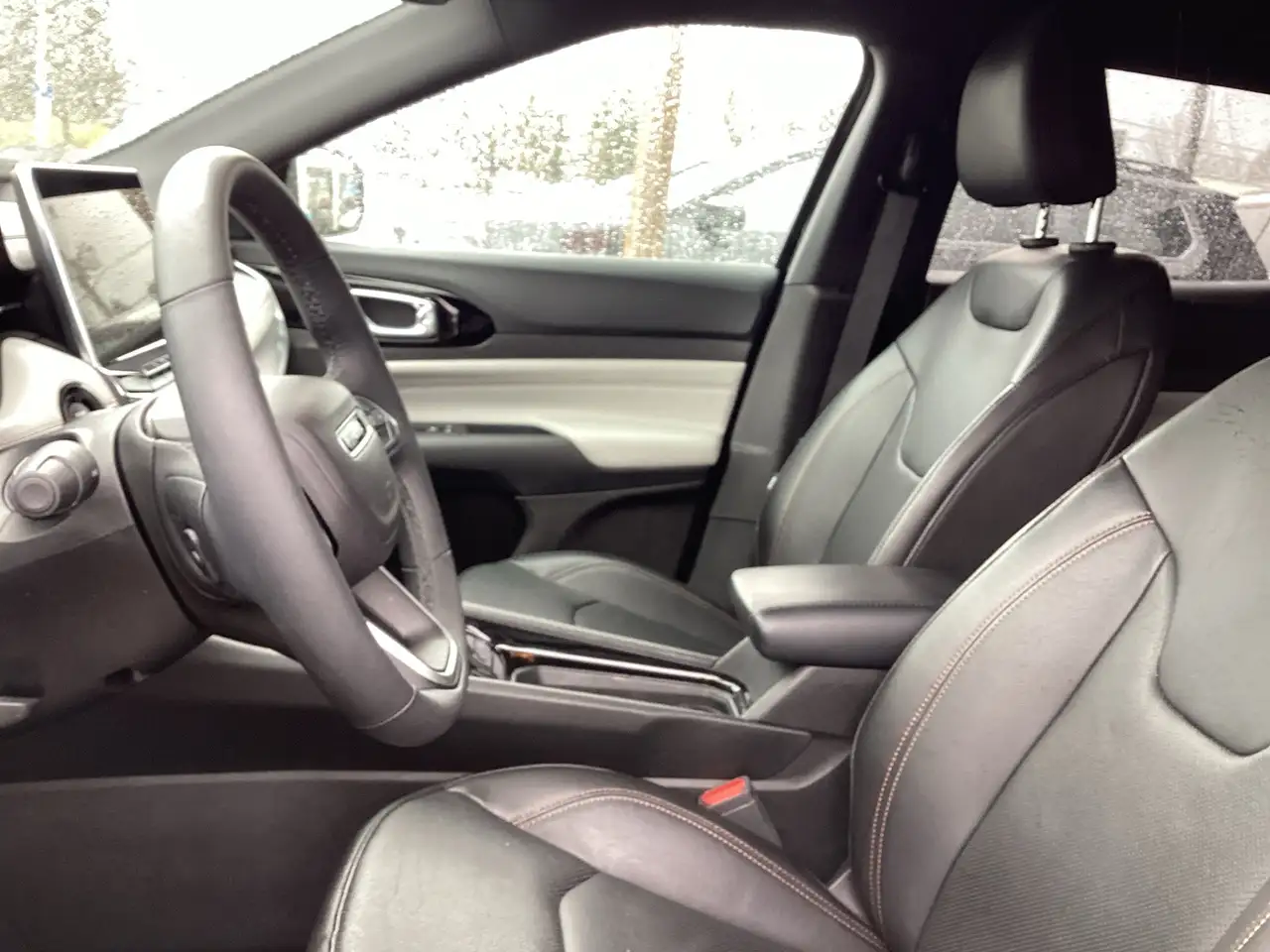Jeep Compass photo Jeep Compass