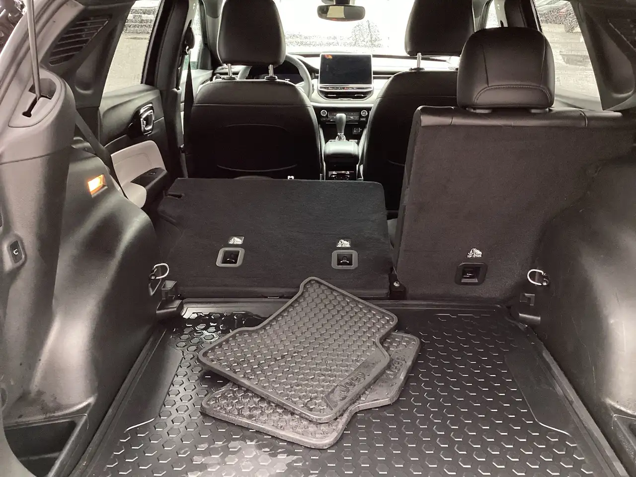 Jeep Compass photo Jeep Compass