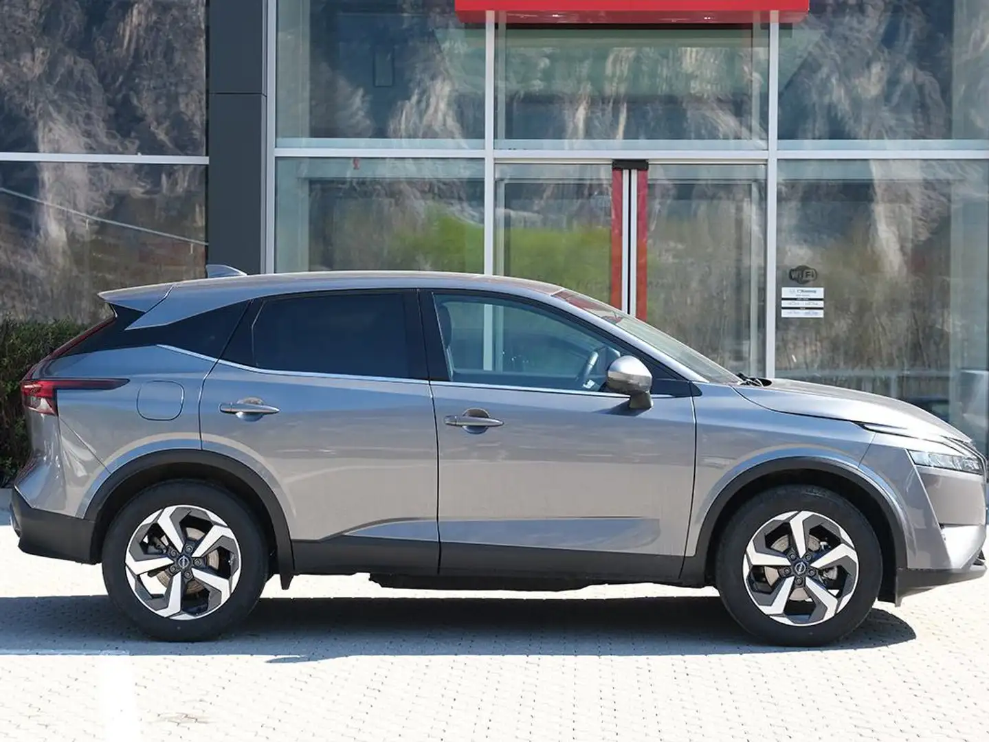 Nissan Qashqai Qashqai 1.3 mhev N-Connecta 2wd 140cv Gris - 2
