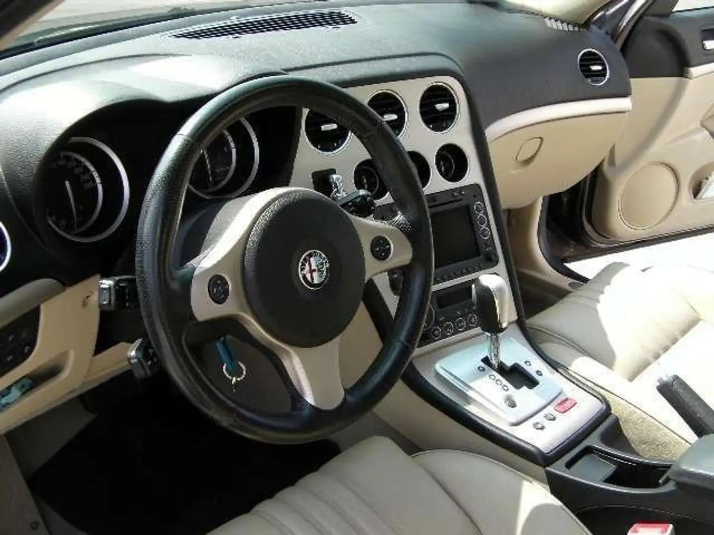 Alfa Romeo 159 1.9 jtdm 16v Exclusive 150cv q-tronic Brązowy - 2