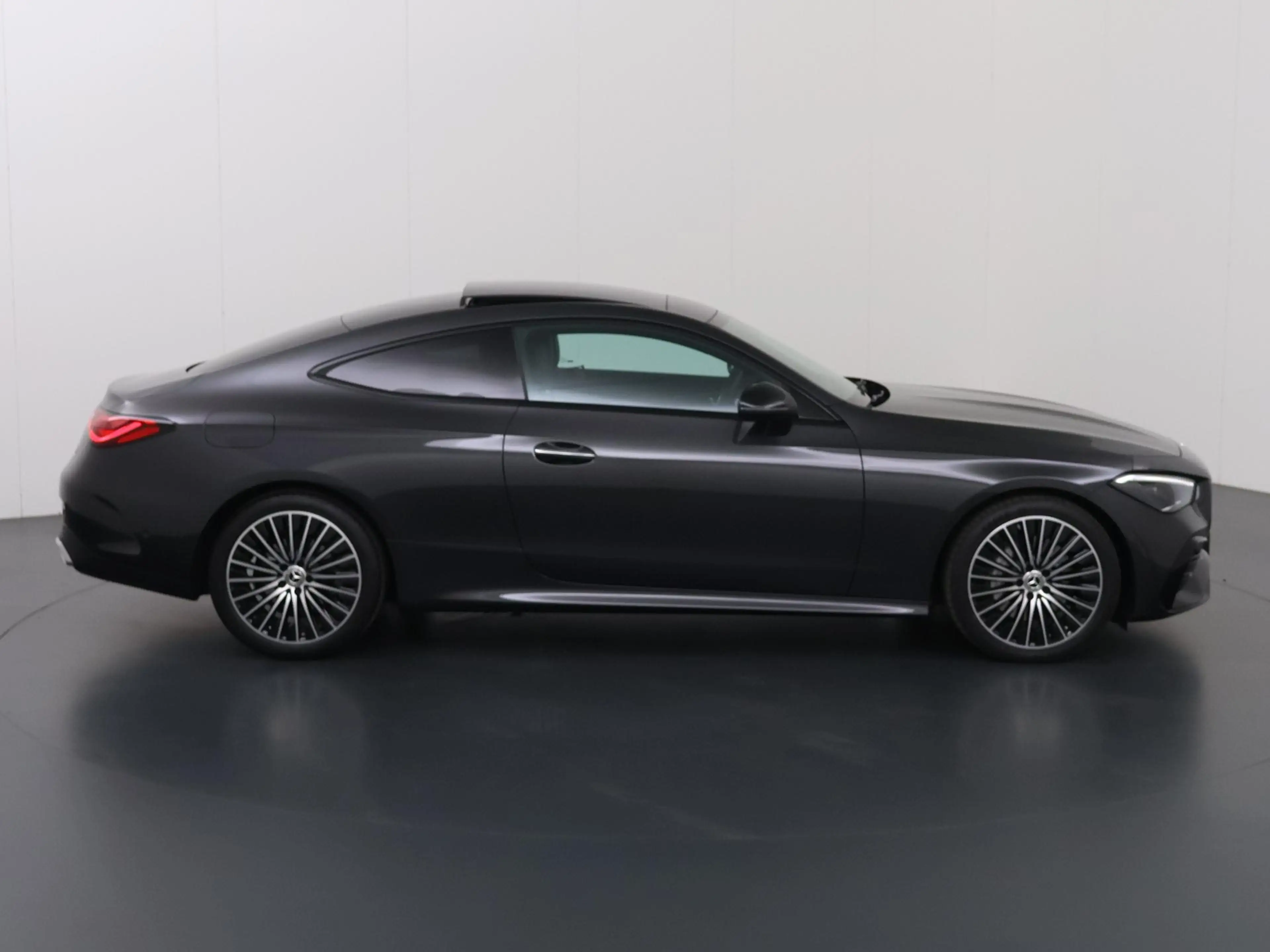 Mercedes-Benz CLE 200 Coupé AMG Line | Panoramadak | Night | Memory | Bu — photo 6