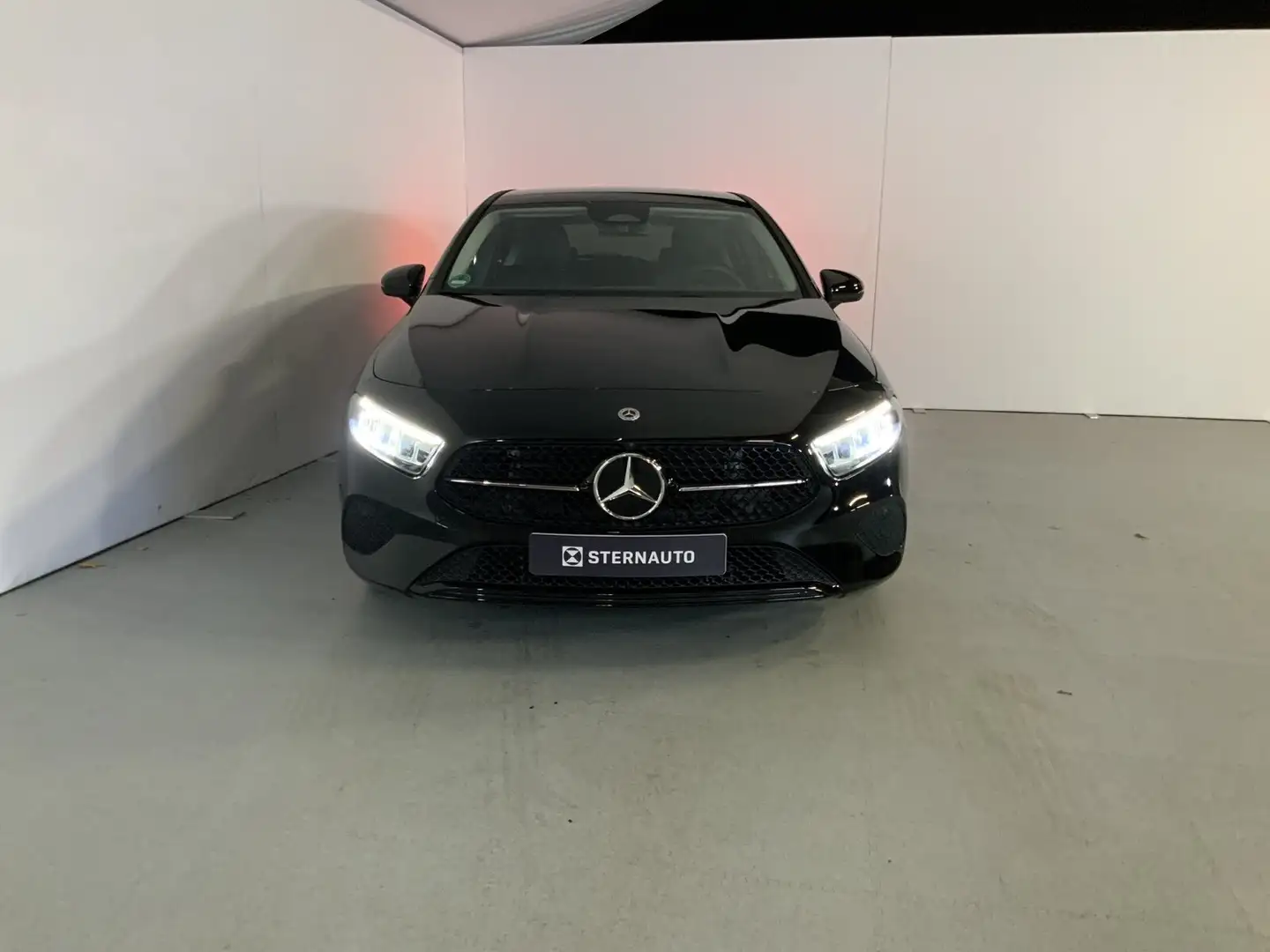 Mercedes-Benz A 180 A 180 Prog Night Sound Lenkradheiz AppleCarPlay Schwarz - 2