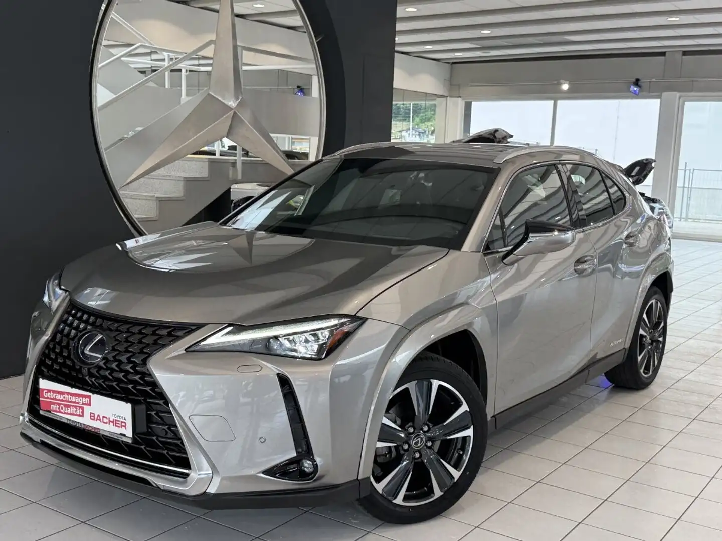 Lexus UX 250h LUXURY LINE Silber - 1