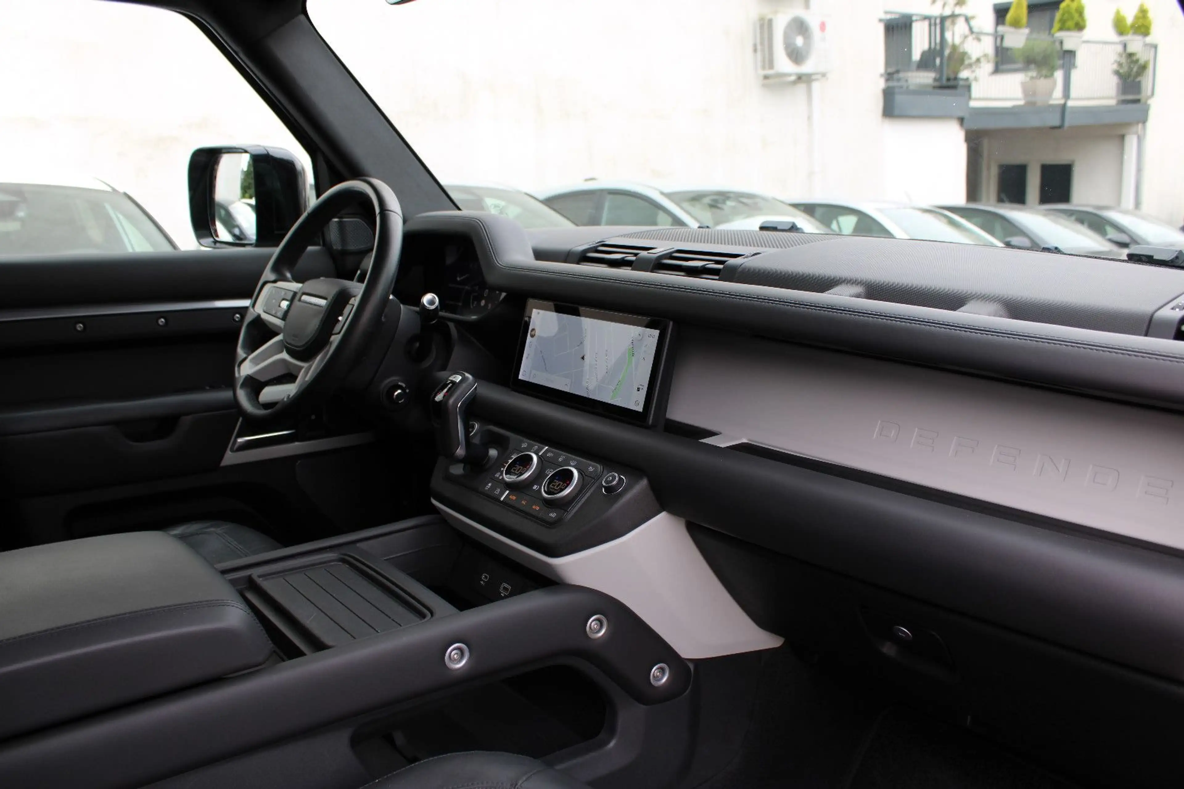 Land Rover Defender 110 D300 HSE/Black Edit/Vollausstattung — photo 15