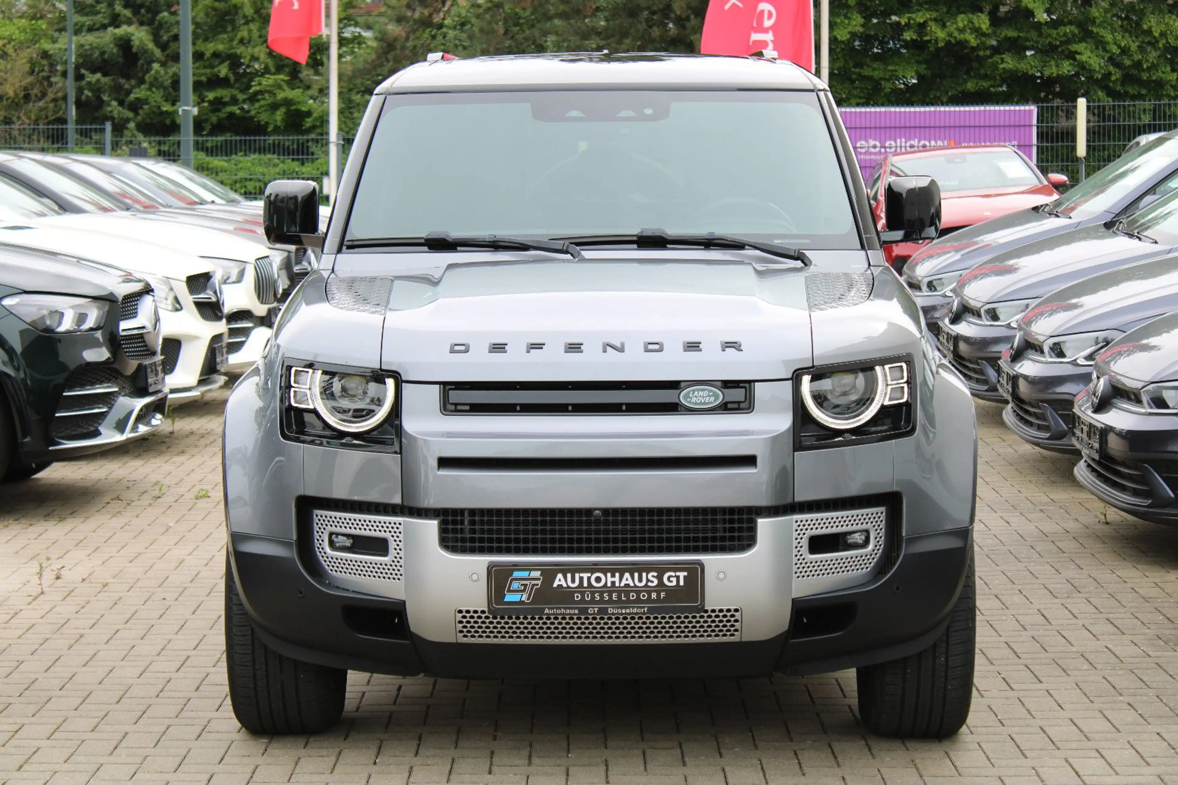 Land Rover Defender 110 D300 HSE/Black Edit/Vollausstattung — photo 5