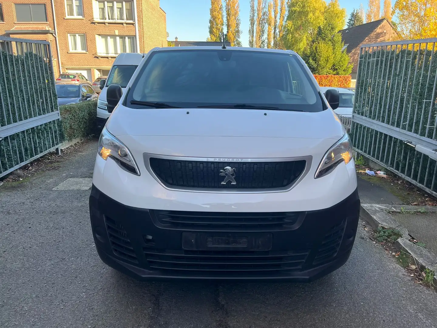 Peugeot Expert 1.5 BlueHDi L1 Premium S Wit - 2
