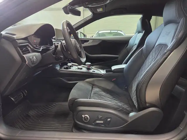 Audi RS5 view 18