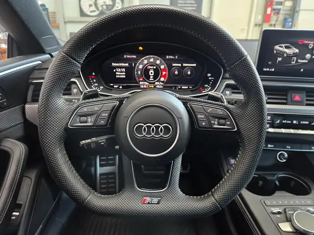 Audi RS5 view 23
