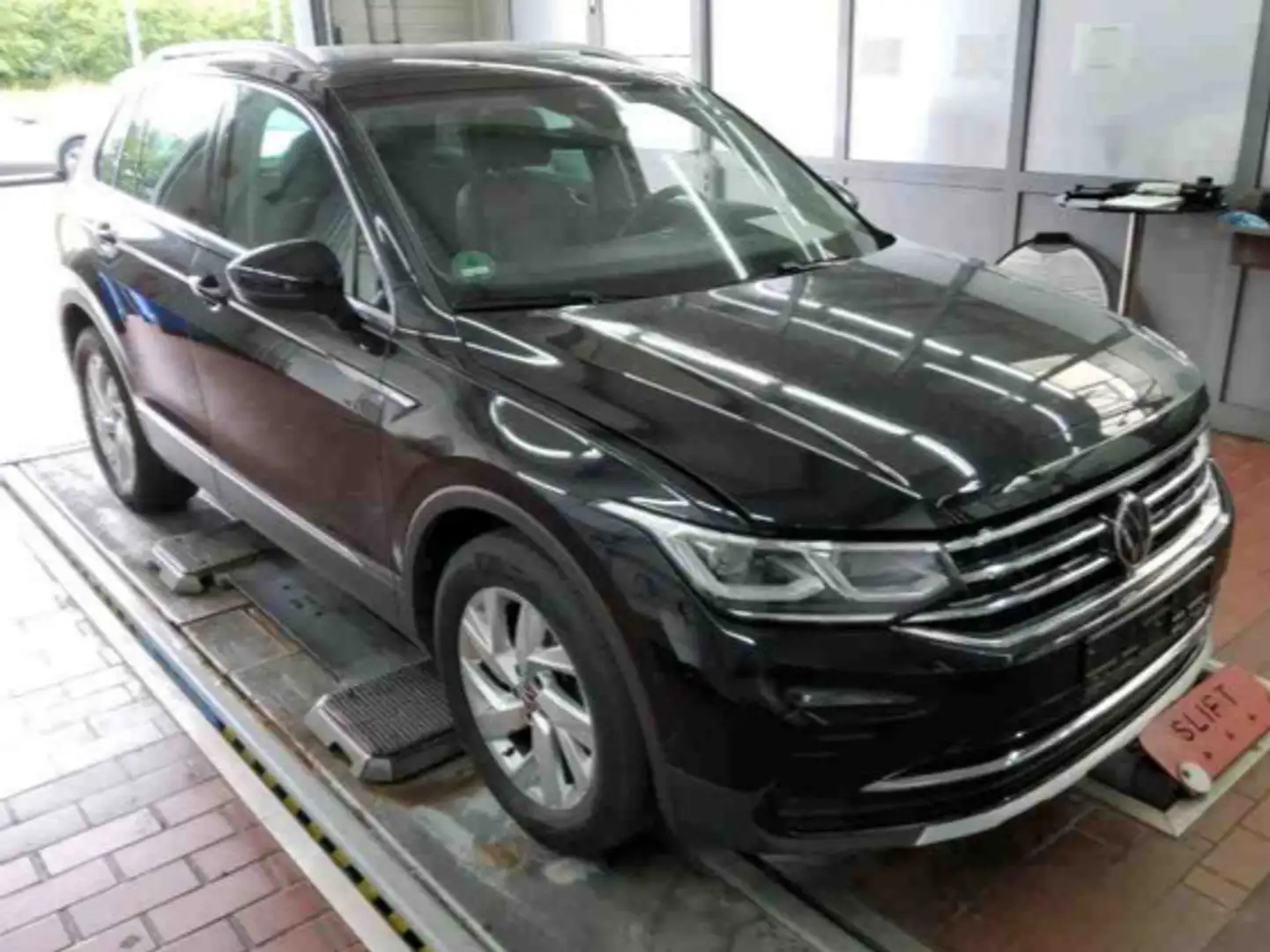 Volkswagen Tiguan 2.0 TDI DSG ELEGANCE LEDER KAMERA AHK MEM Schwarz - 2