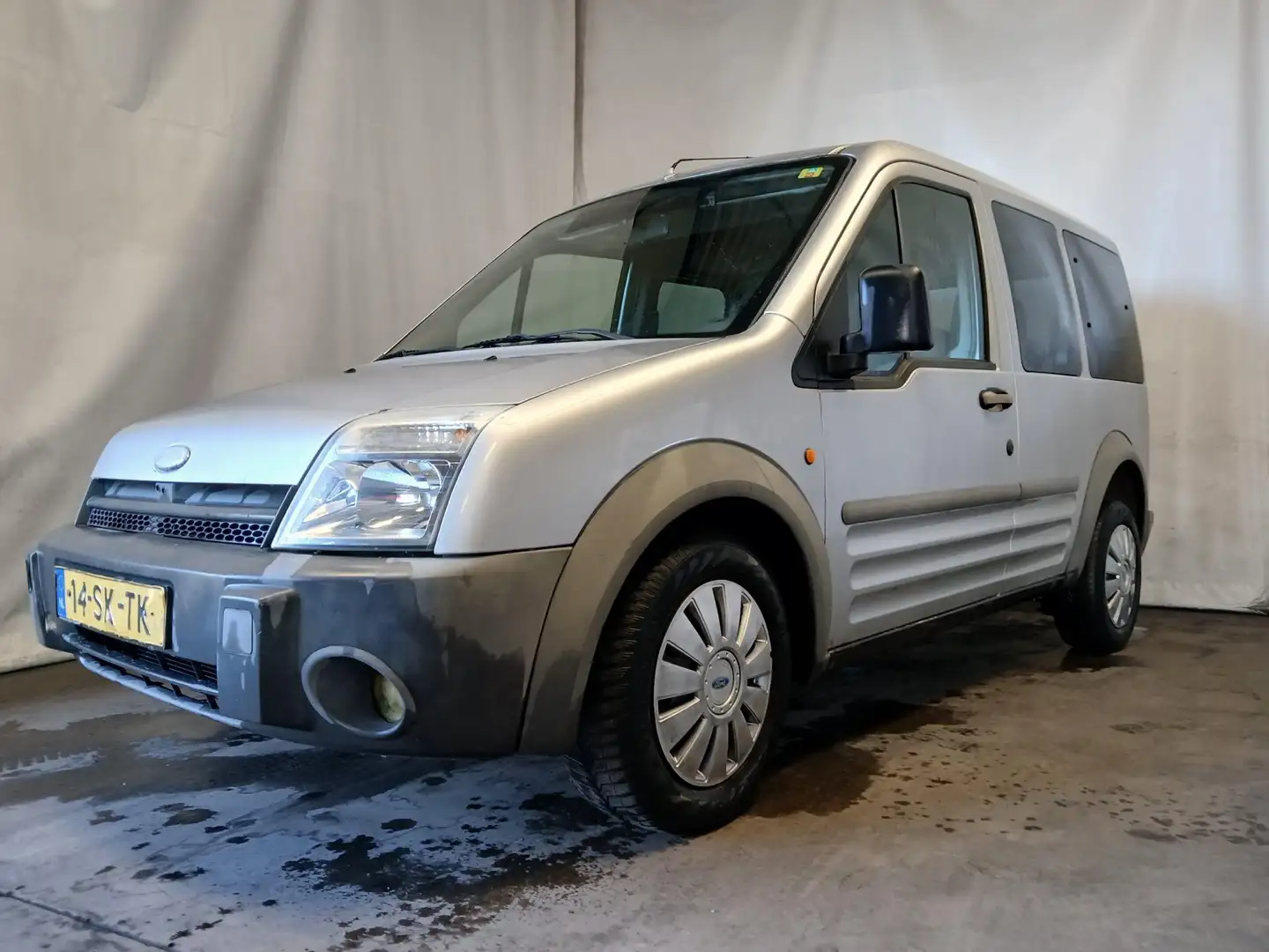 Ford Tourneo Connect 1.8-16V SWB Futura - Airco - Schade Серый - 2