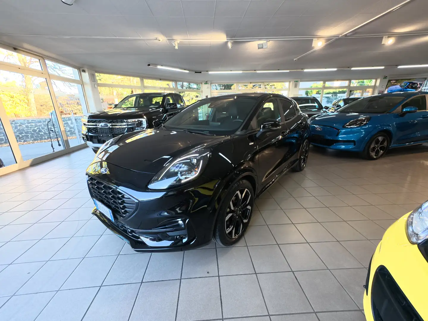 Ford Puma Puma II 2020 1.0 ecoboost h ST-Line X s Zwart - 1
