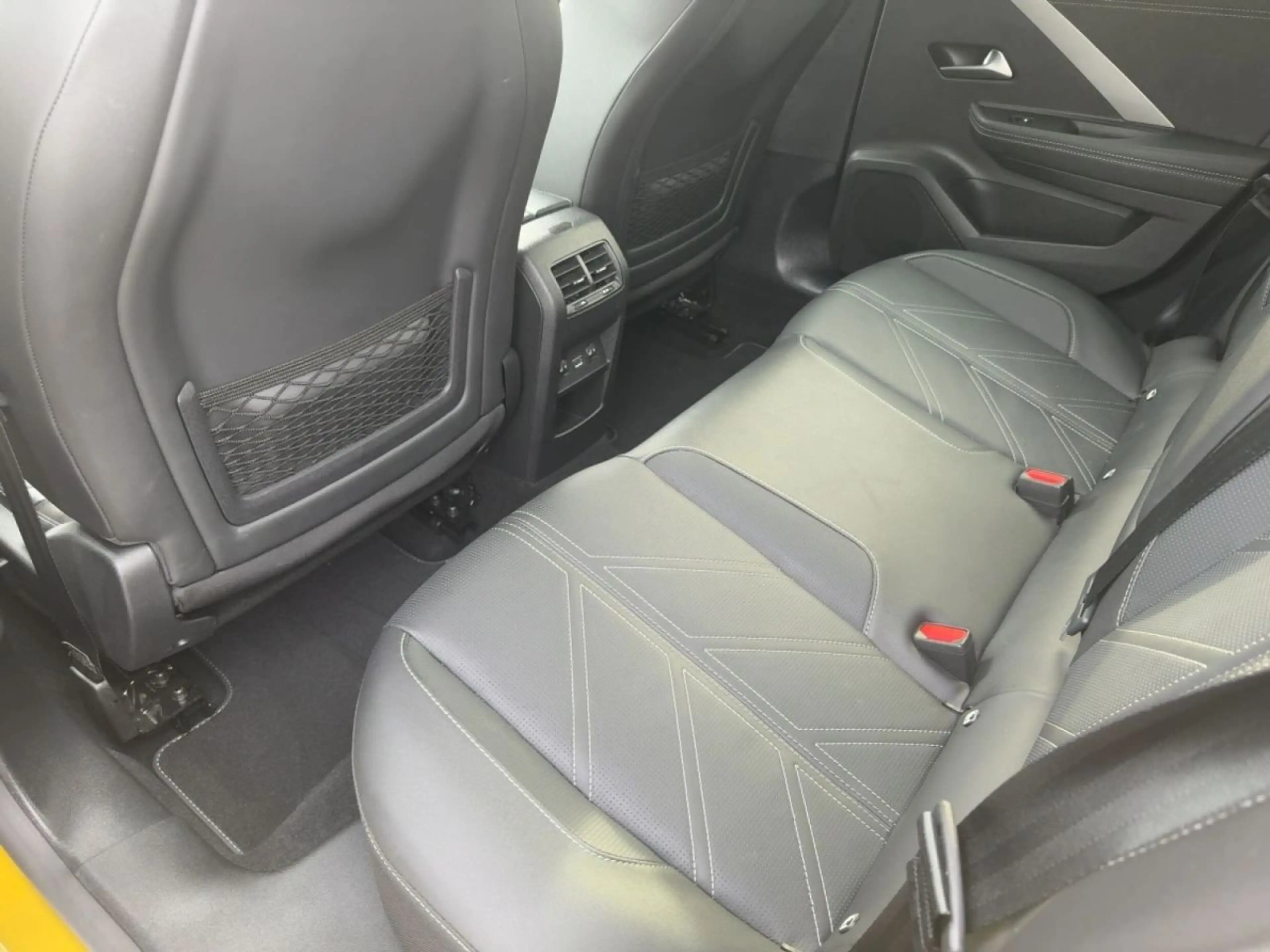 Opel Astra GS PHEV 133kW AT8 — photo 10