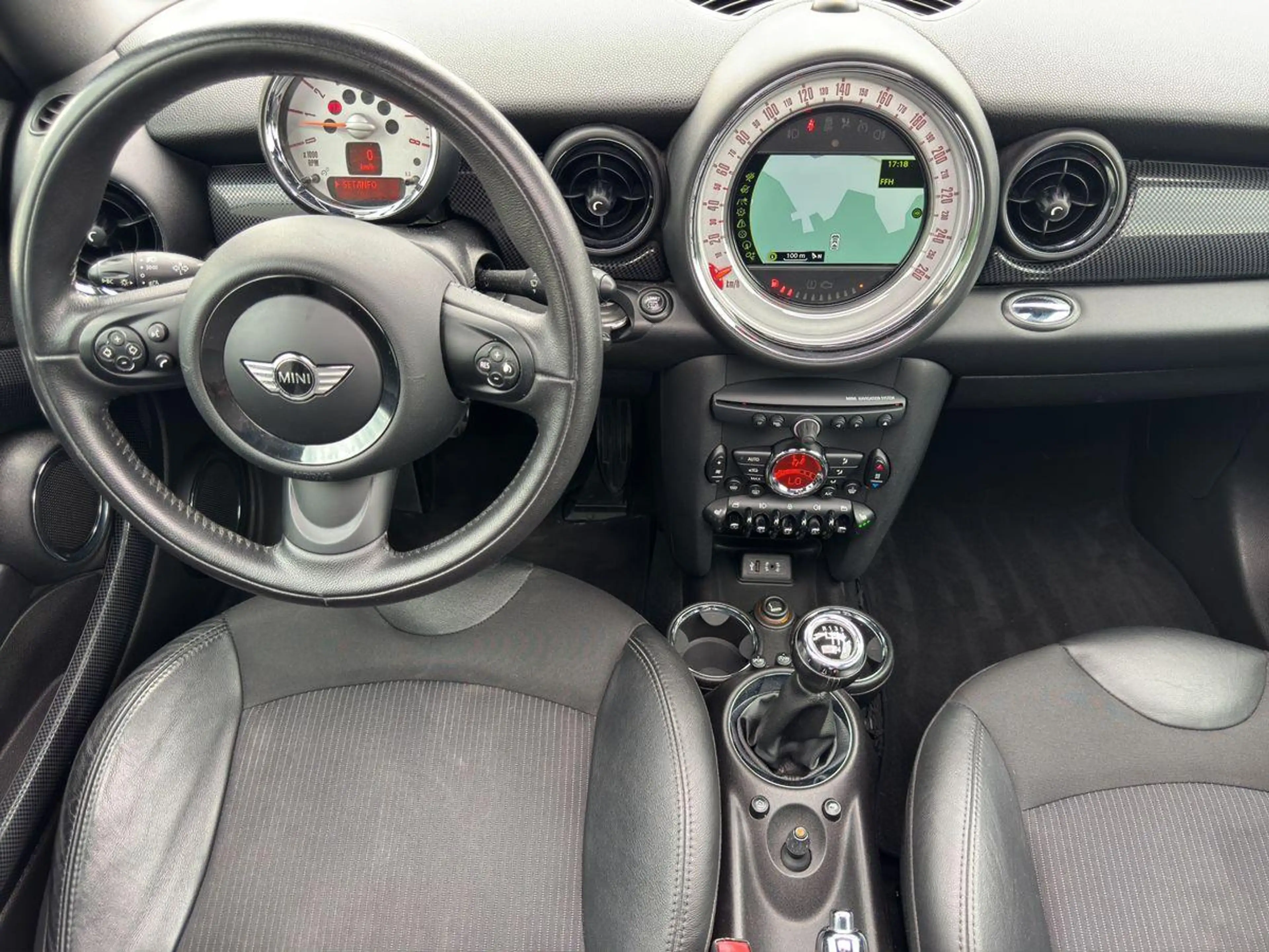 MINI Cooper S Clubman 135KW Chili Schiebedach BiXenon — photo 14