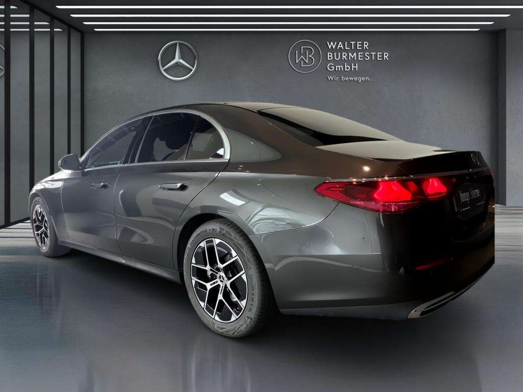 Mercedes-Benz E 200