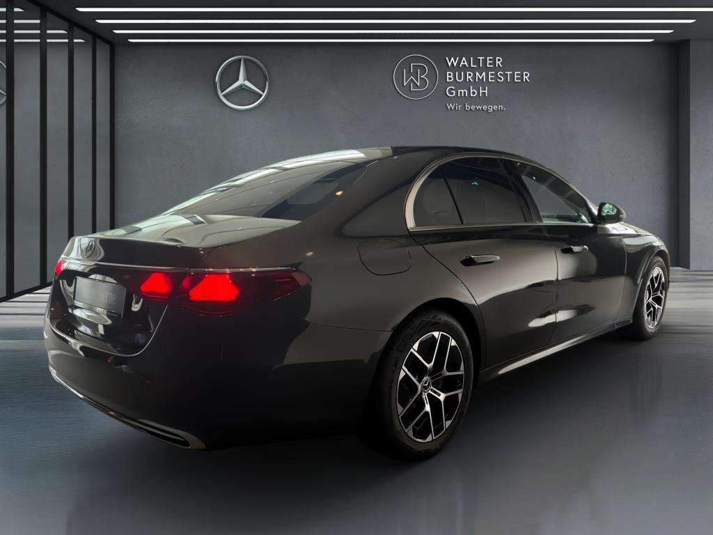 Mercedes-Benz E 200