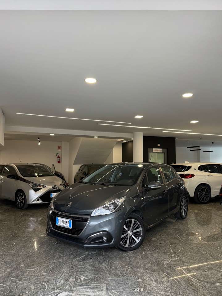 Peugeot 208 BlueHDi 75 5 porte Allure