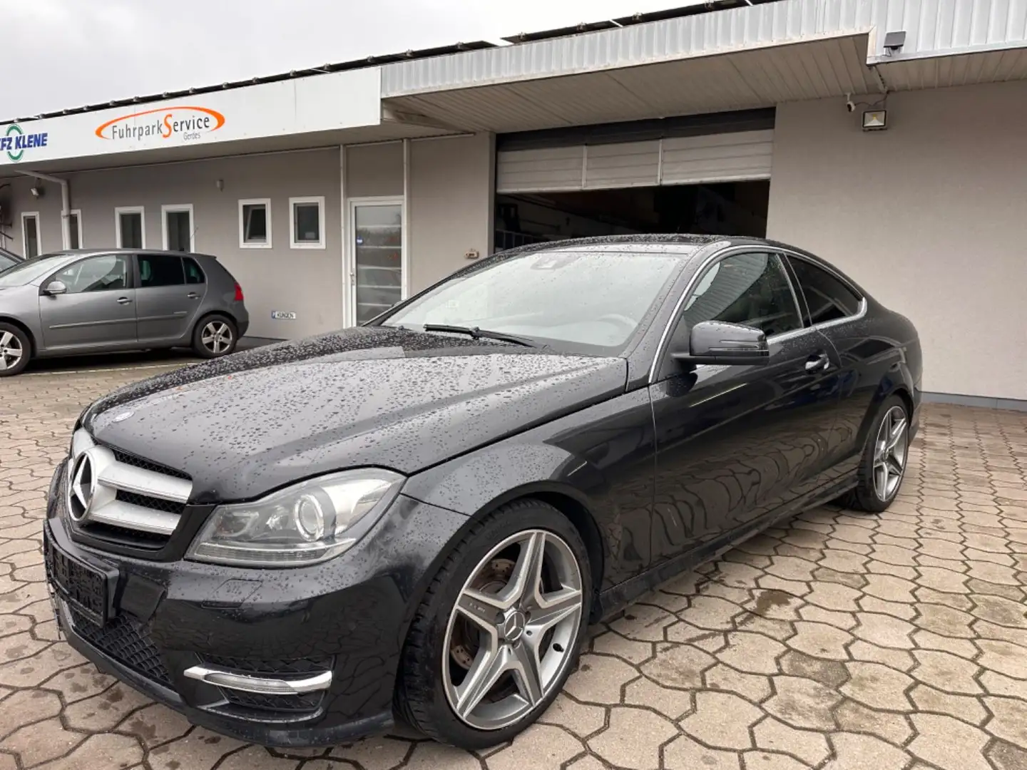 Mercedes-Benz C 250 CDI Coupé AMG Xenon Navi H/K Standheizung Schwarz - 2