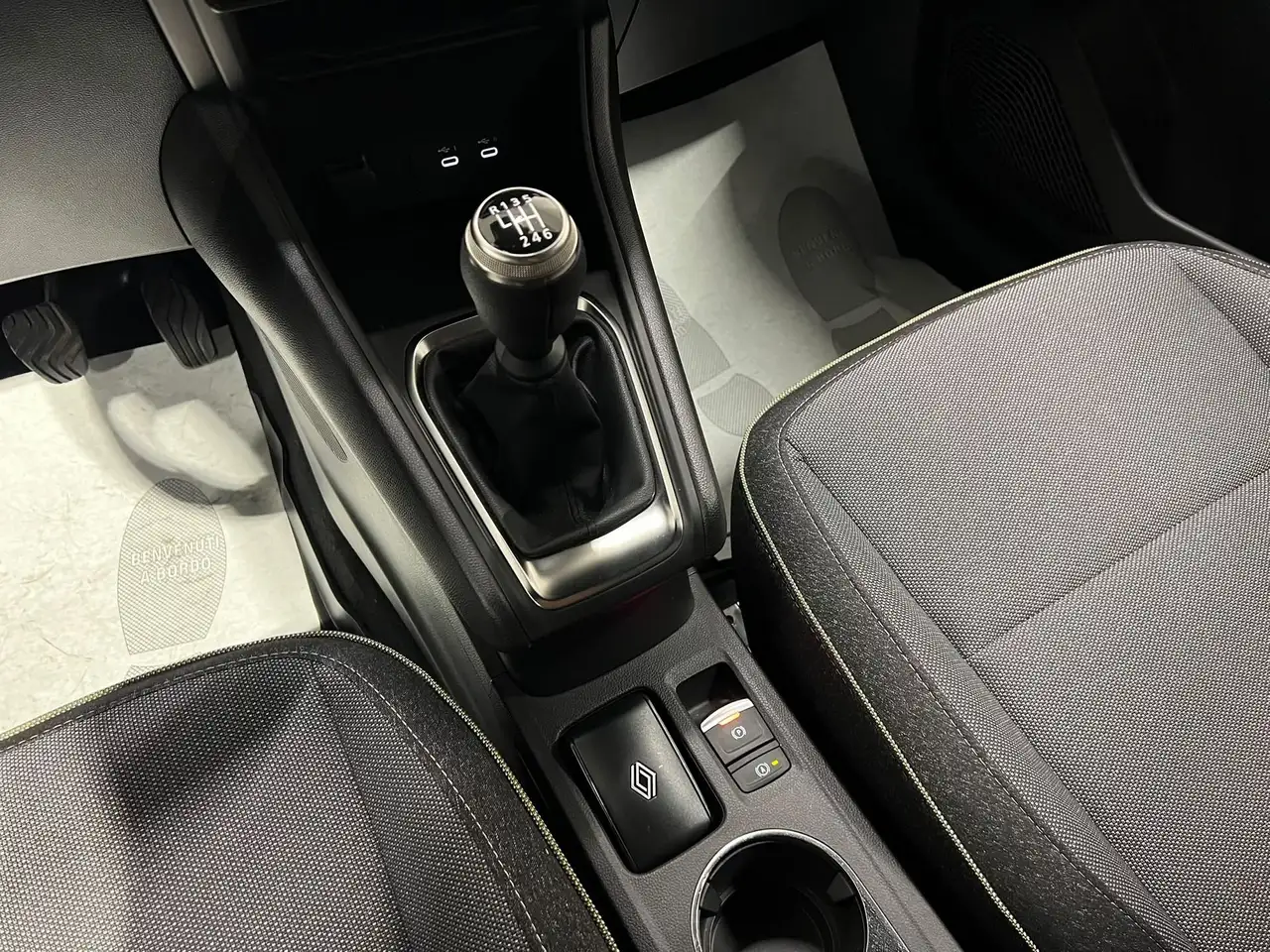 Renault Captur 2026 — фото 12